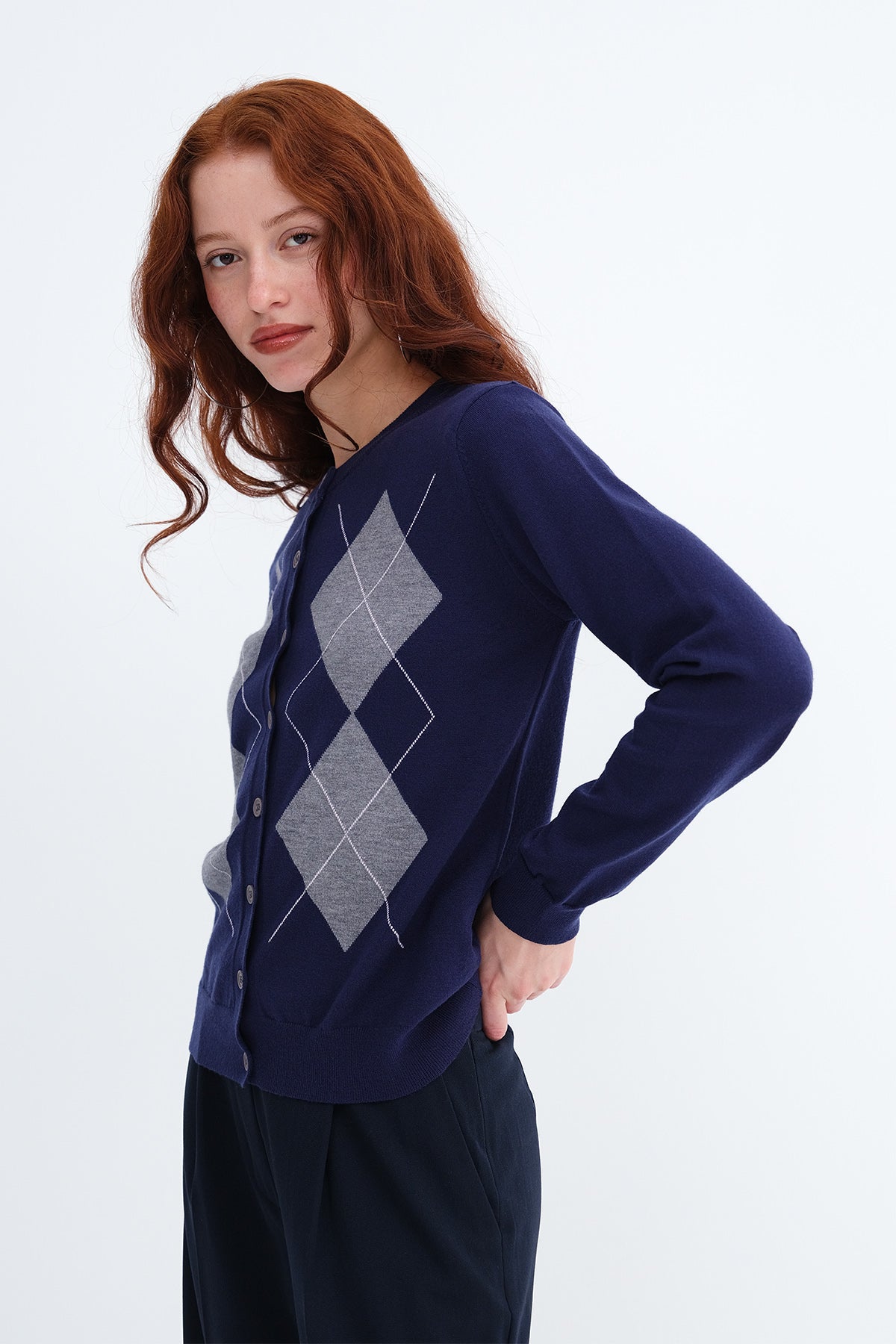 Night-Blue_Diamond-Pattern-Knit-Cardigan-addax