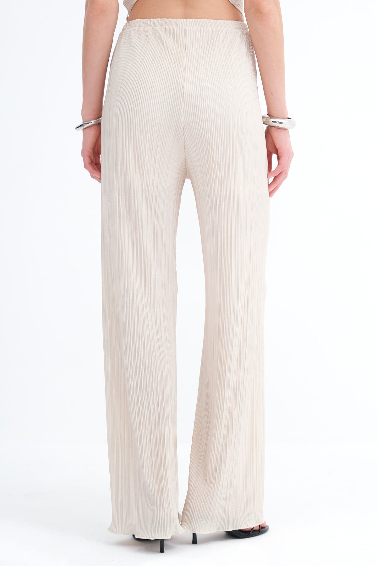 Beige_Pleated-Wide-Leg-Pants-addax