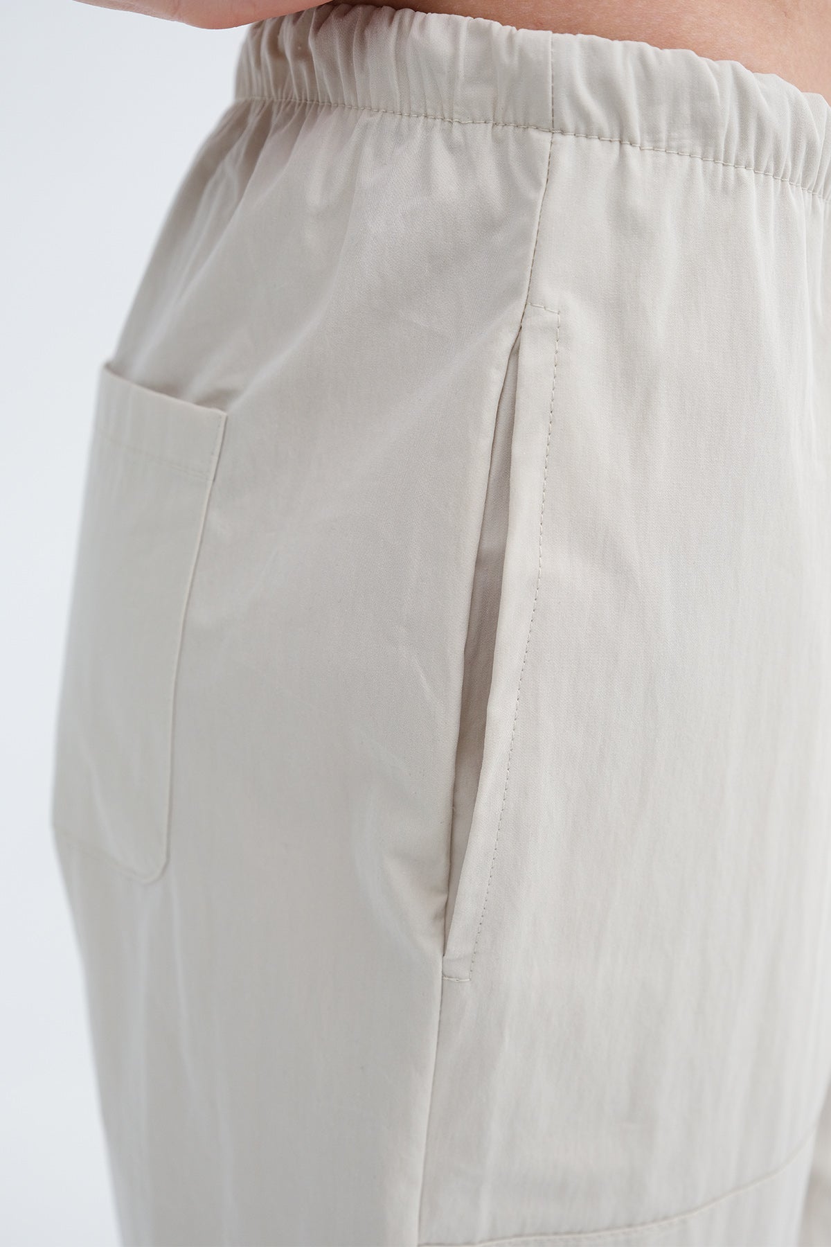Bone_Pants-with-Elastic-Waist-addax