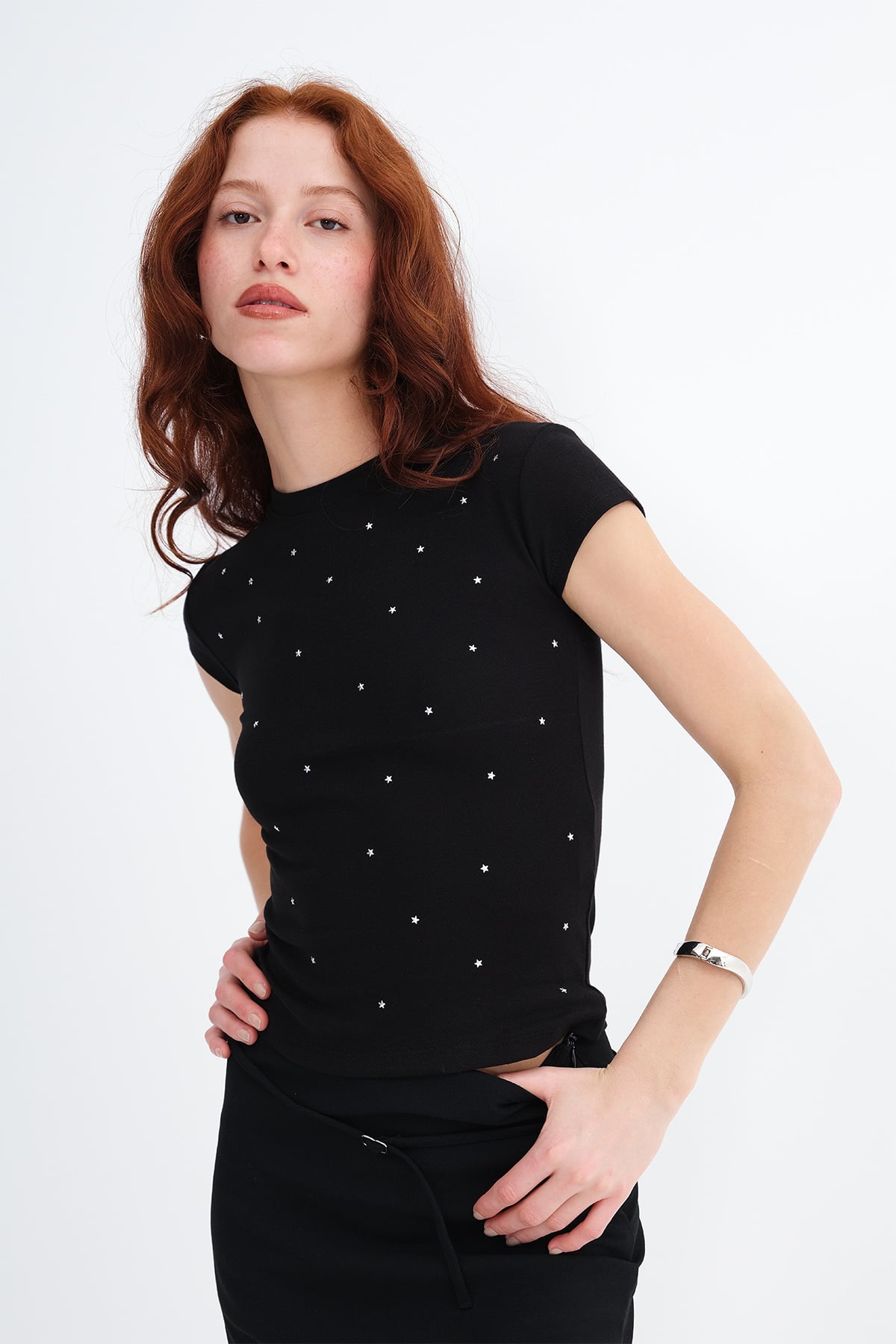 Black_Star-studded-T-shirt-addax