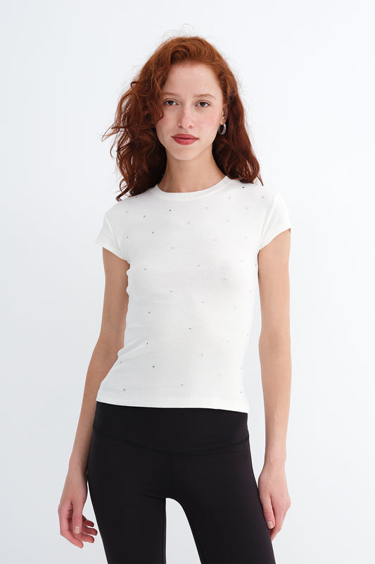 Ecru_Star-studded-T-shirt-addax