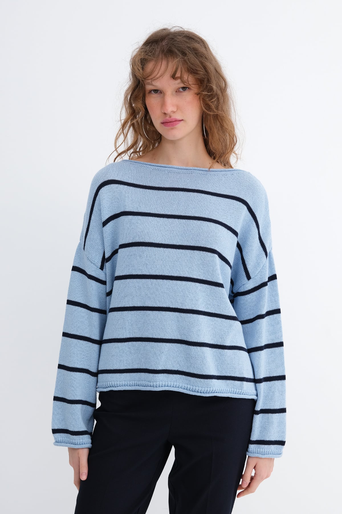 Blue_Striped-Knit-Sweater-addax