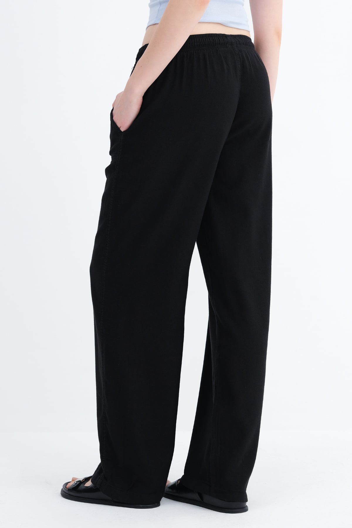 Black_Elastic-Waist-Wide-Leg-Trousers-addax