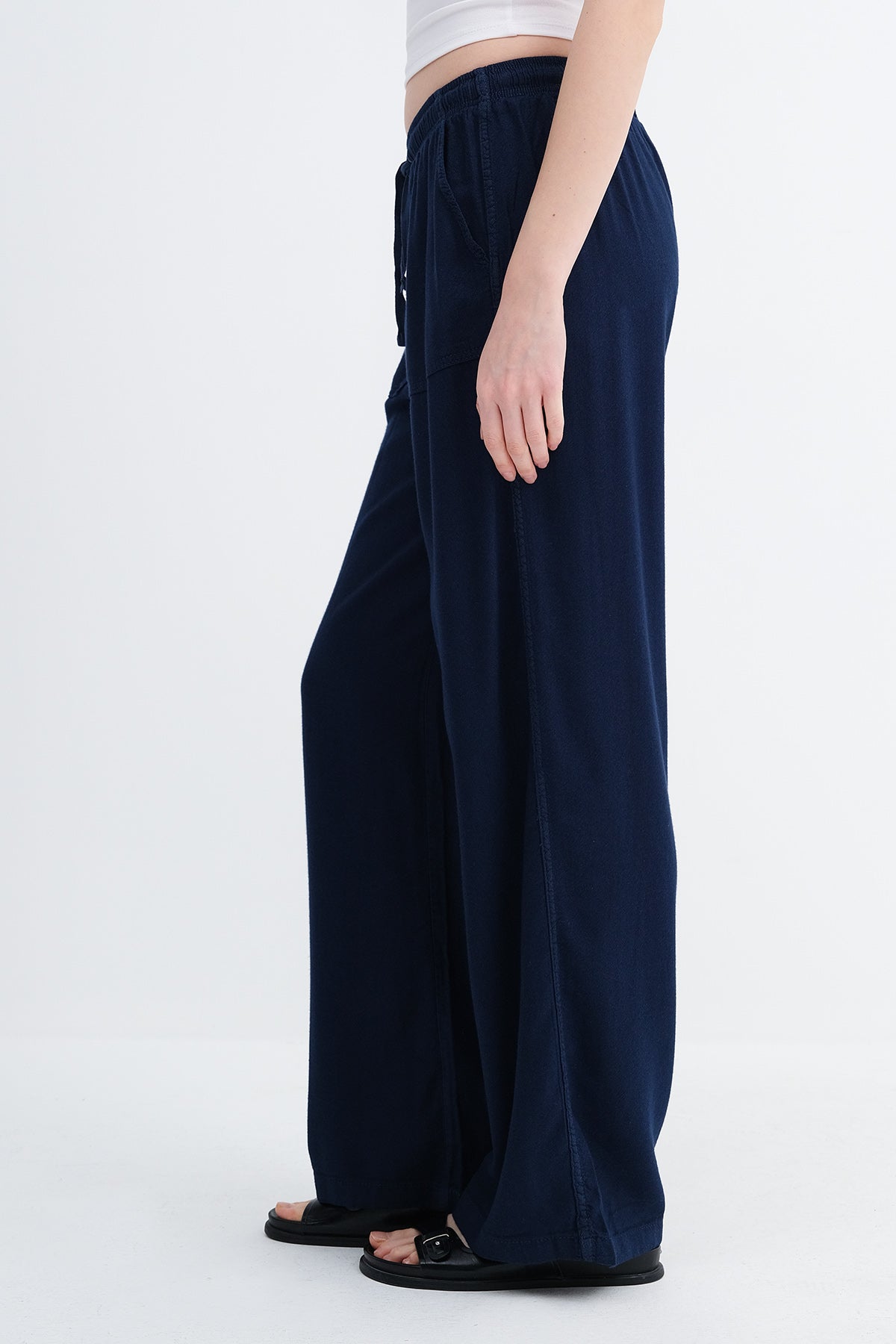 Dark-Night-Blue_Elastic-Waist-Wide-Leg-Trousers-addax