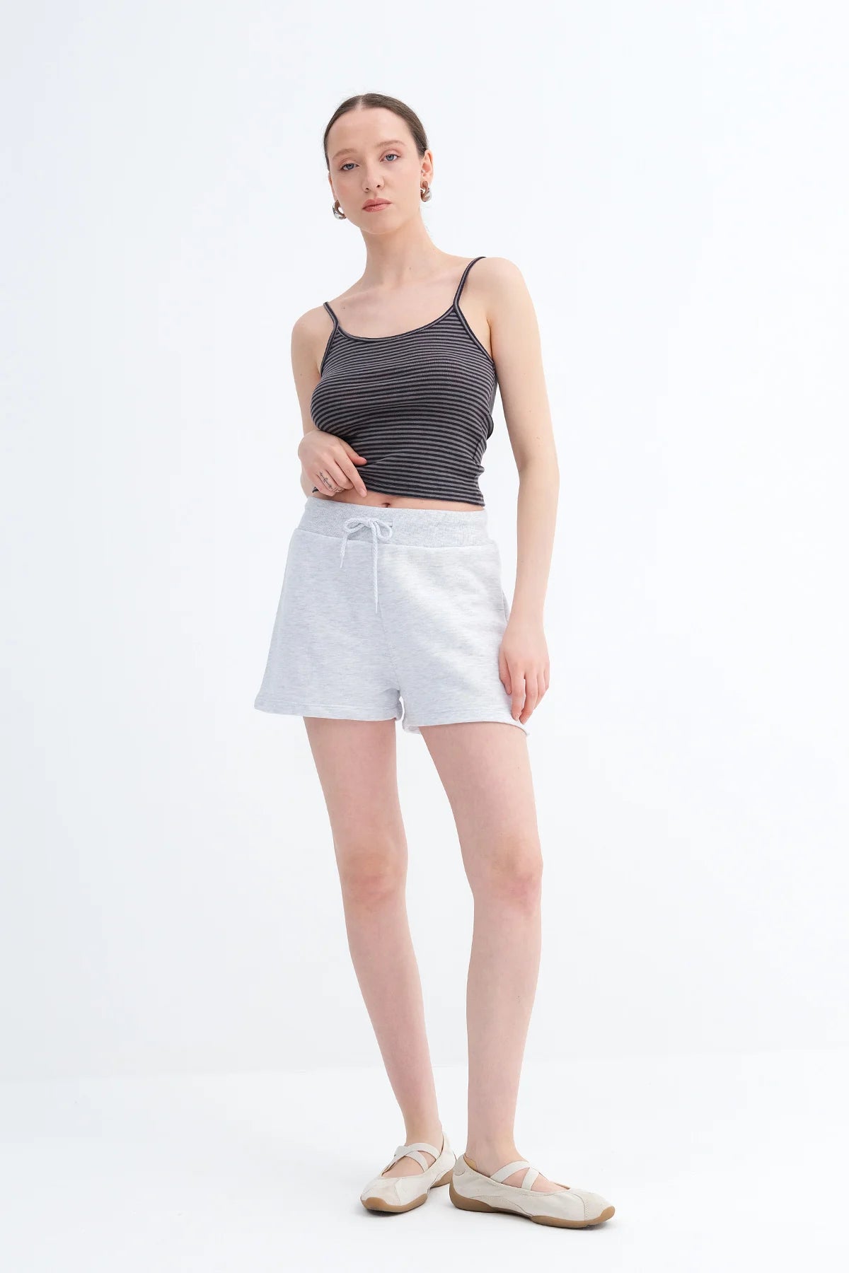 Snow-Melange_Elastic-Waist-Shorts-addax