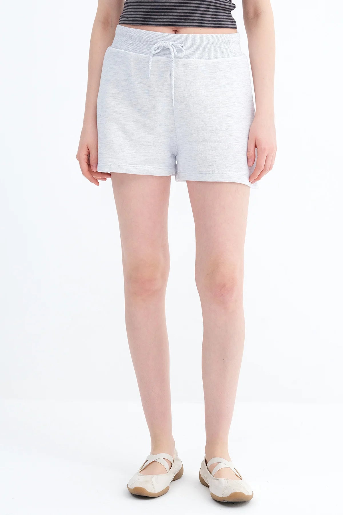 Snow-Melange_Elastic-Waist-Shorts-addax