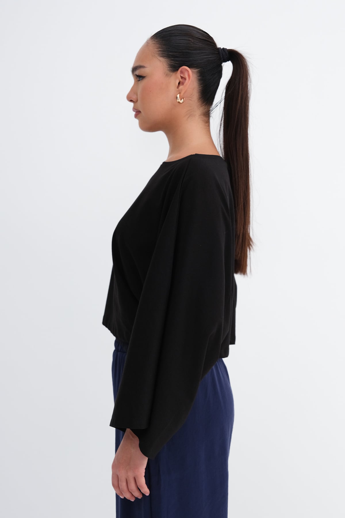 Black_Long-Sleeve-Basic-T-shirt-addax