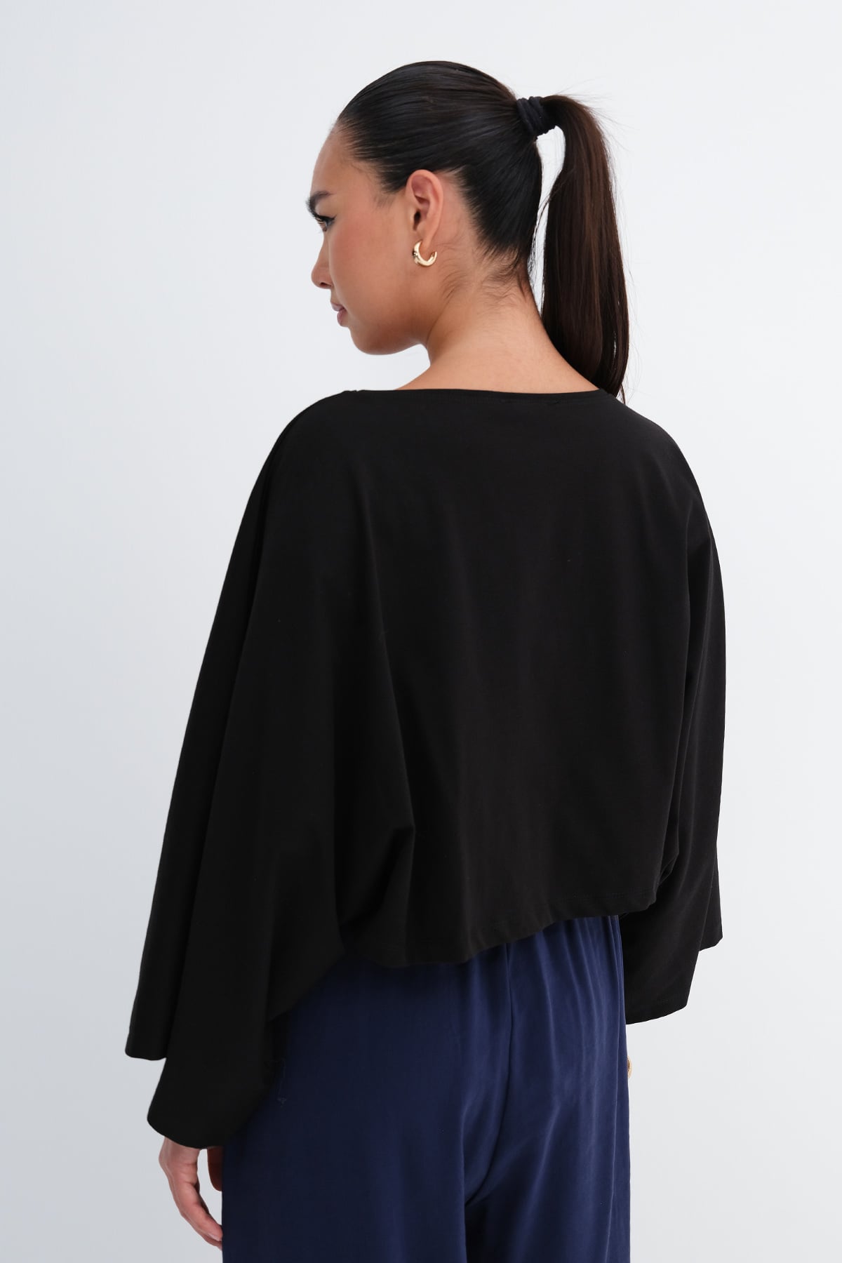 Black_Long-Sleeve-Basic-T-shirt-addax
