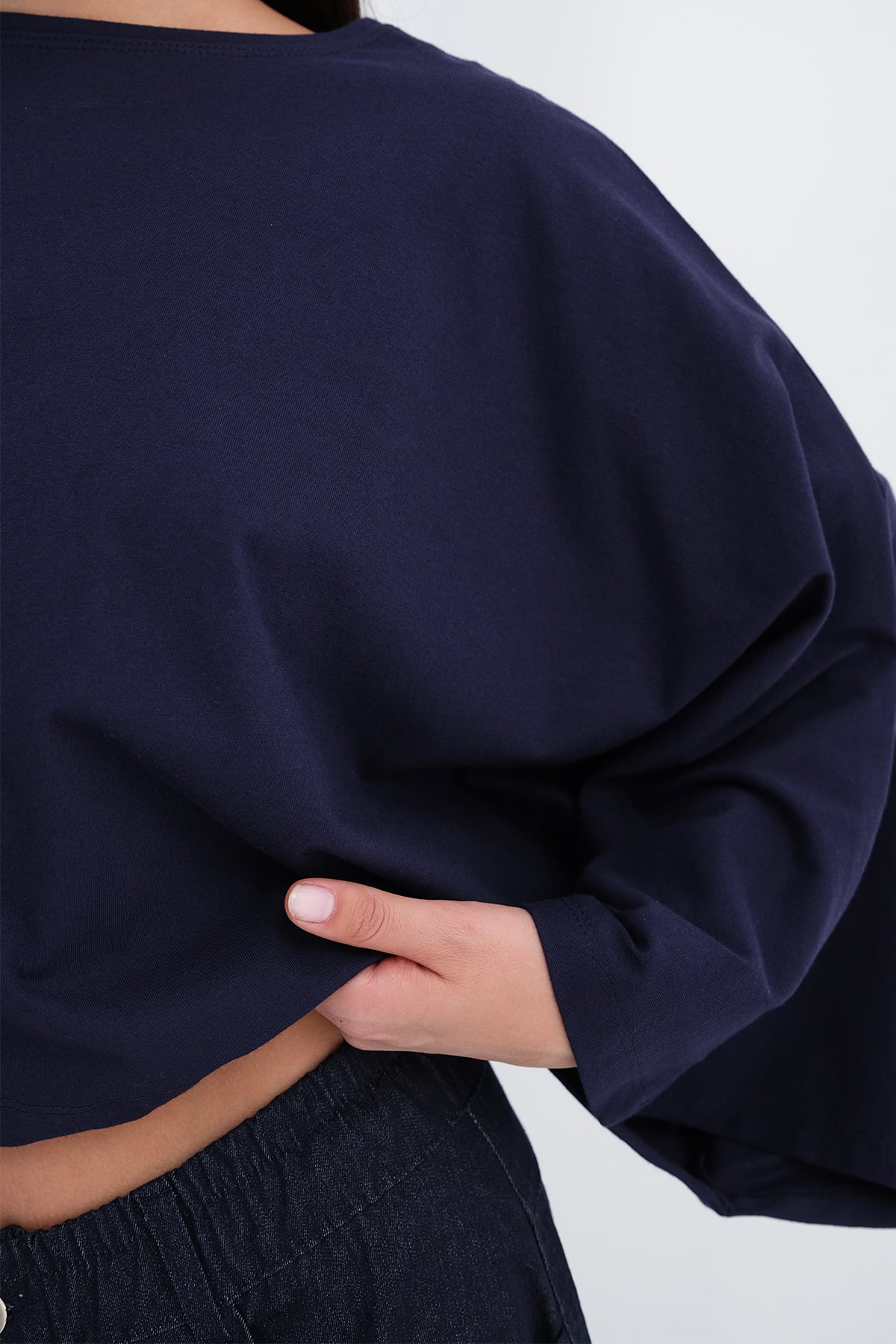 Night-Blue_Long-Sleeve-Basic-T-shirt-addax