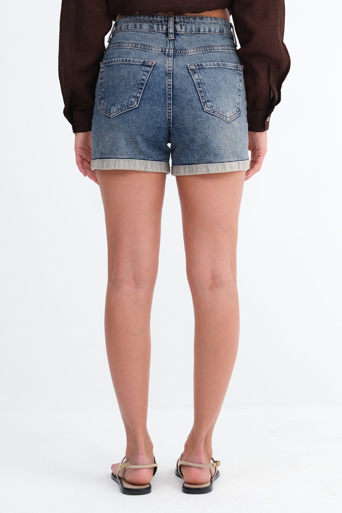 Light-Blue_Denim-Shorts-with-Pockets-addax