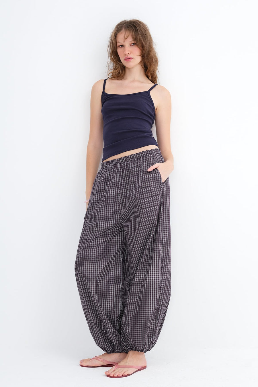 Gardenia_Plaid-Jogger-Pants-addax