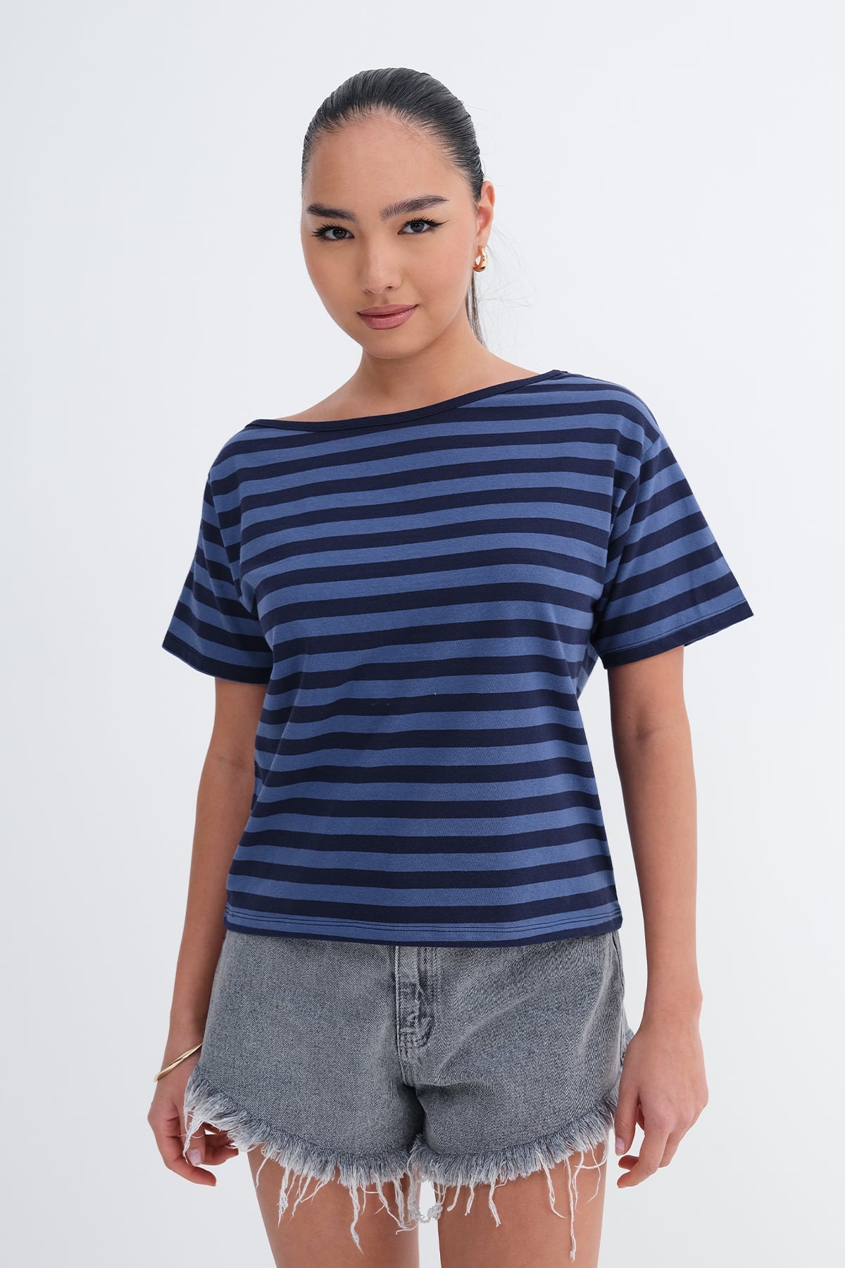 Marlin-Night-blue_Striped-T-shirt-addax