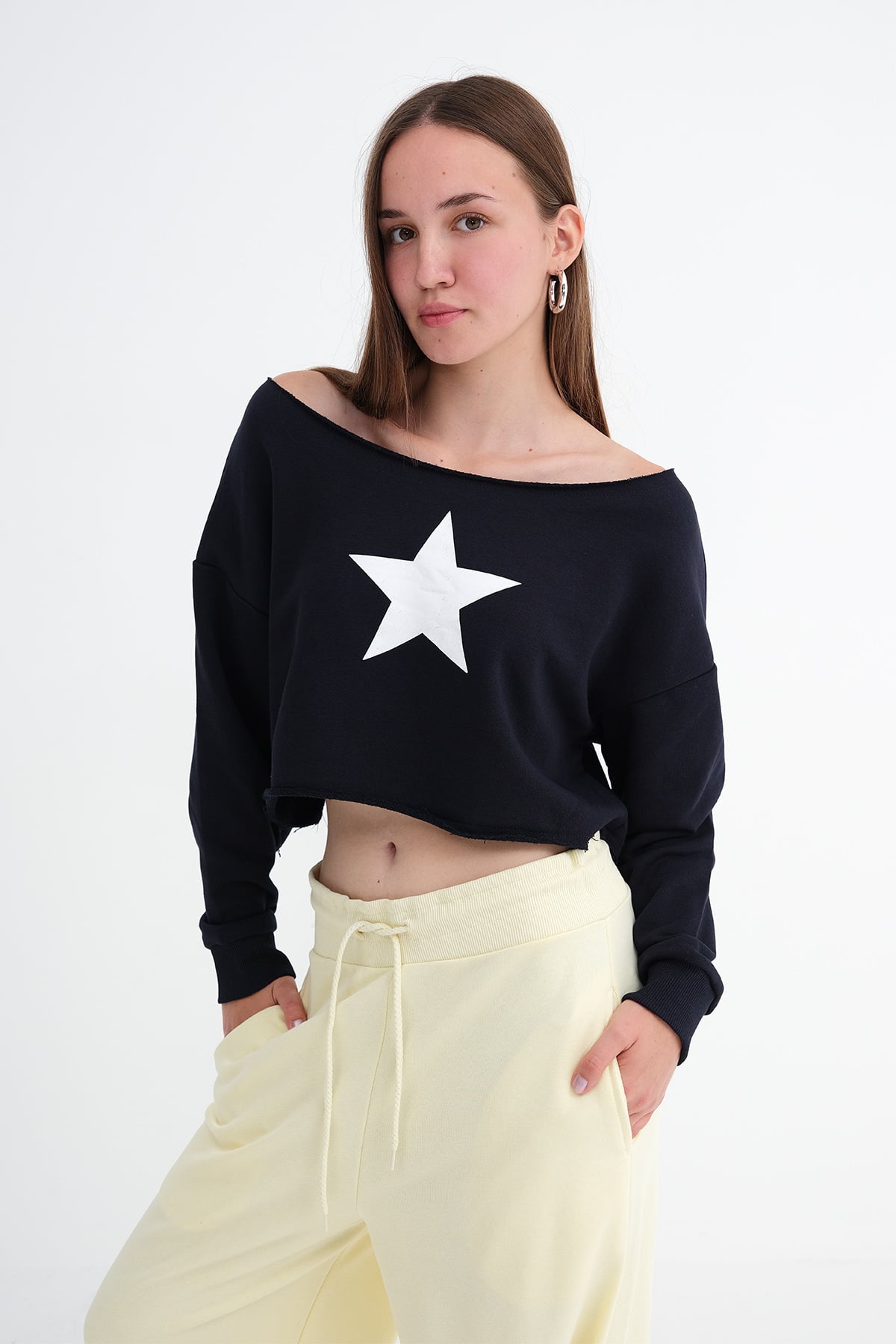 Dark-Night-Blue_Boat-Neck-Crop-Sweatshirt-addax