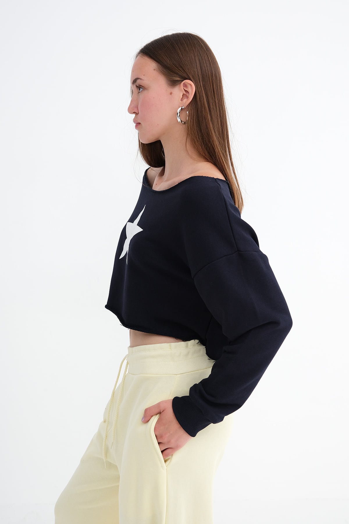 Dark-Night-Blue_Boat-Neck-Crop-Sweatshirt-addax