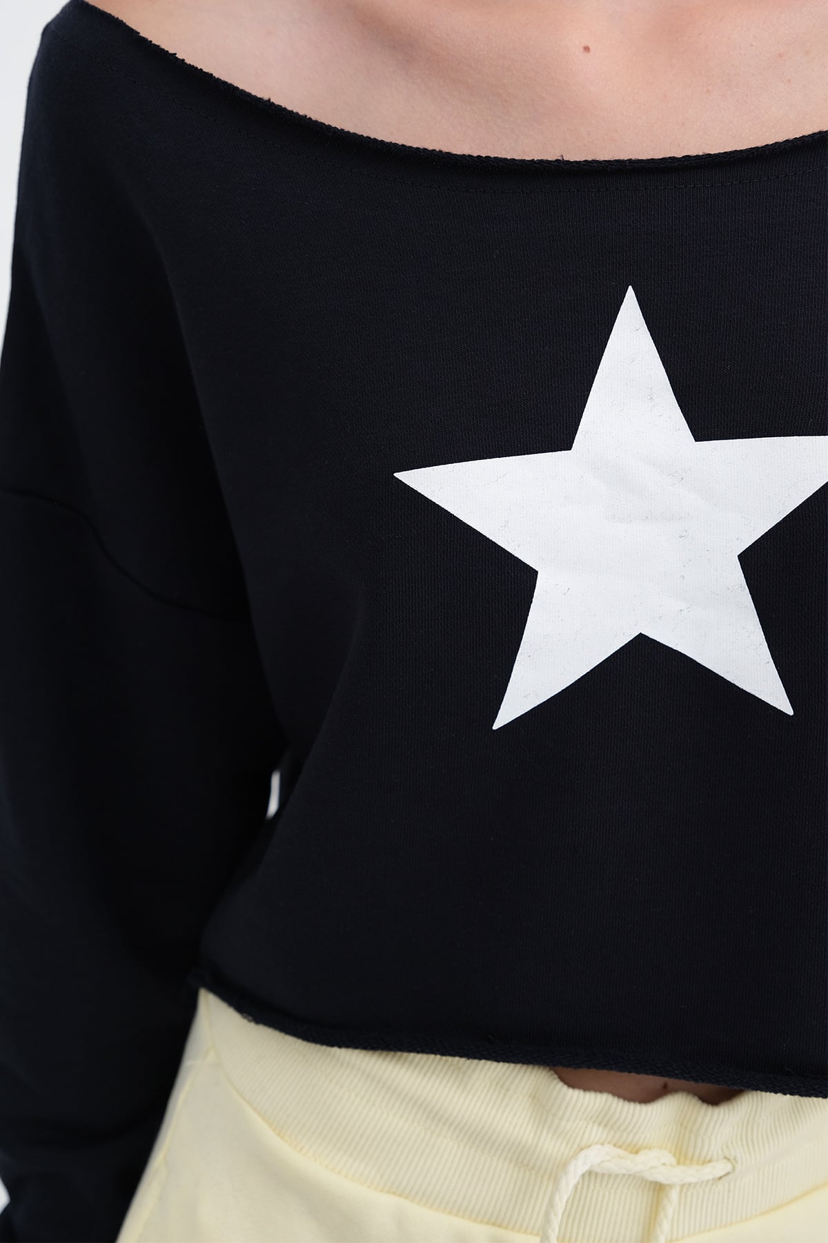 Dark-Night-Blue_Boat-Neck-Crop-Sweatshirt-addax