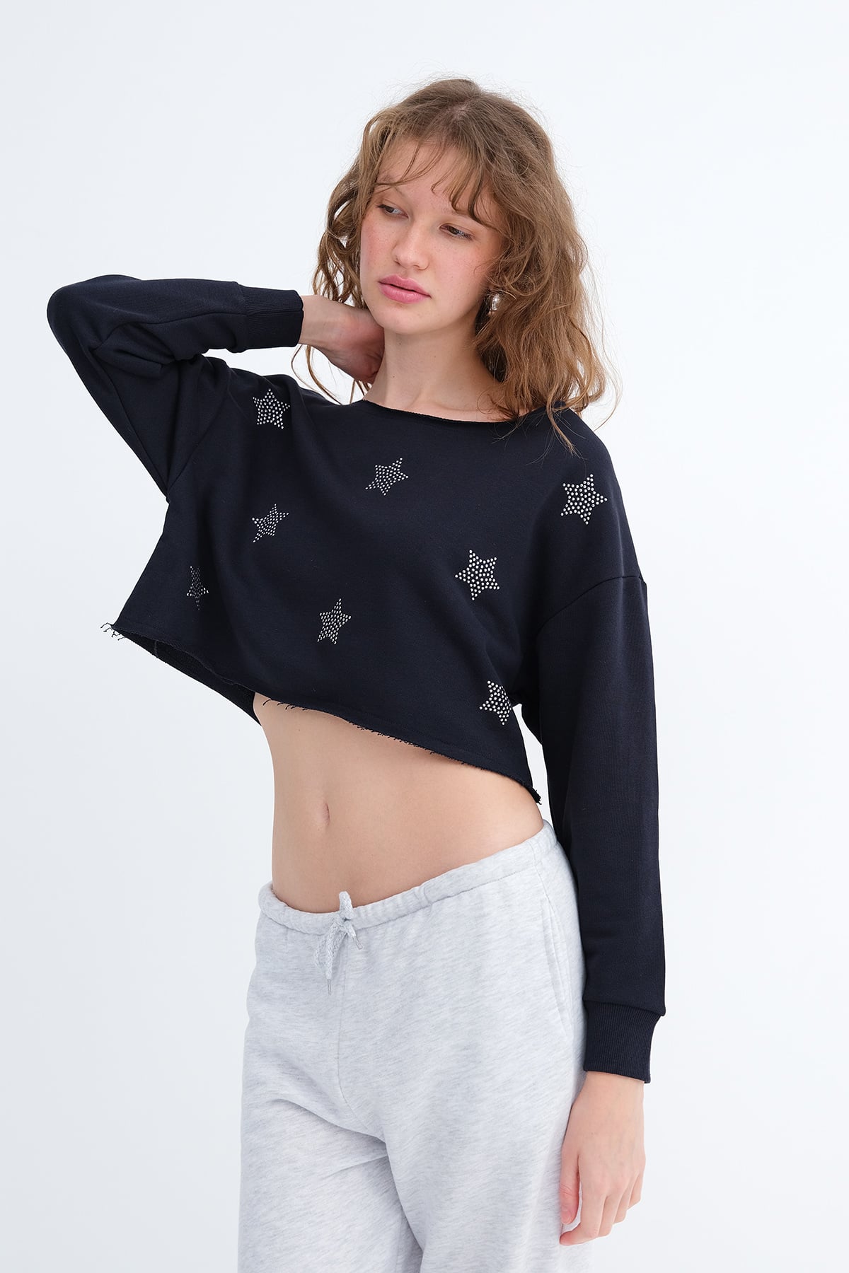 Dark-Night-Blue_Star-Patterned-Rhinestone-Crop-Sweatshirt-addax