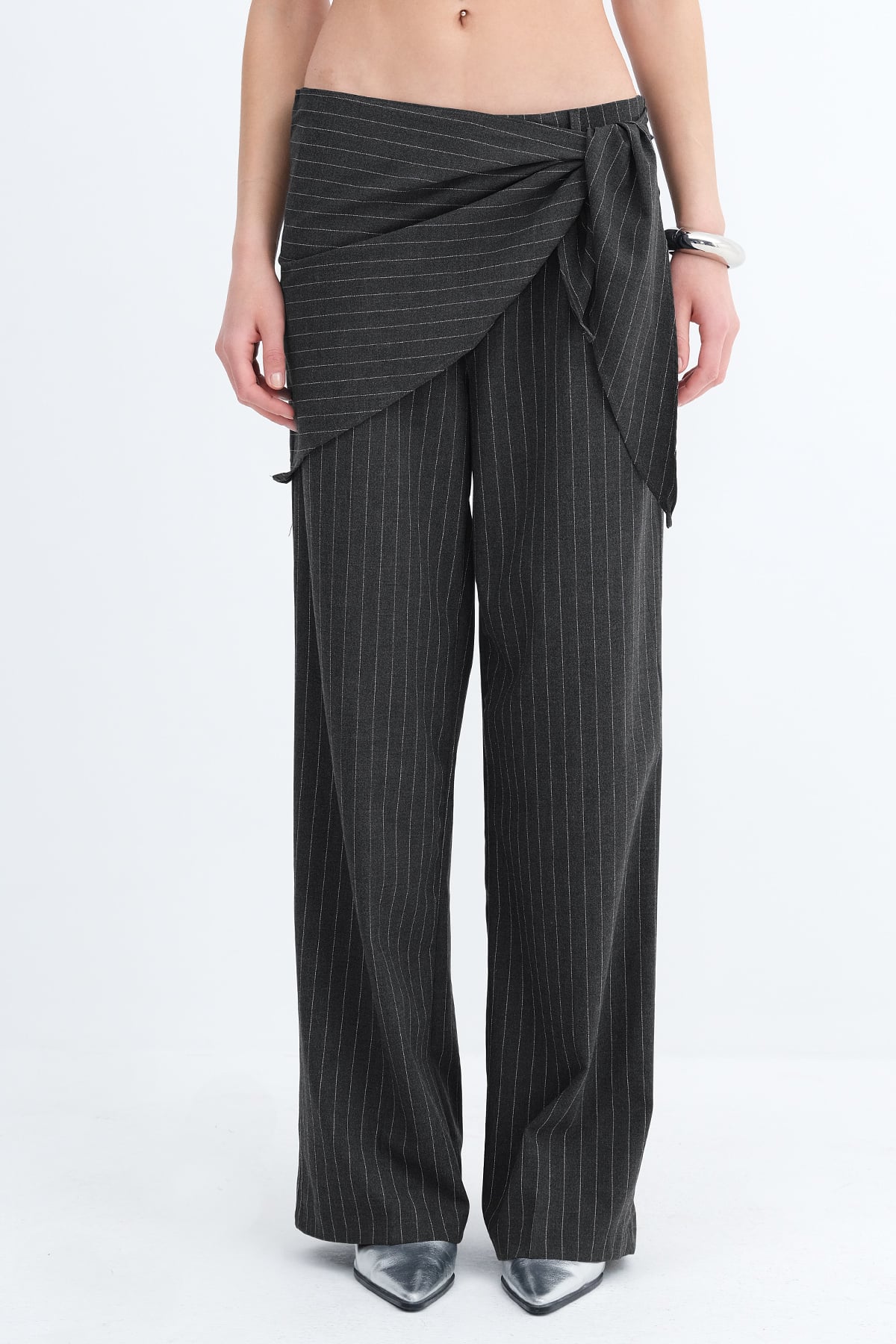 Charcoal_Striped-Wide-Leg-Pants-addax