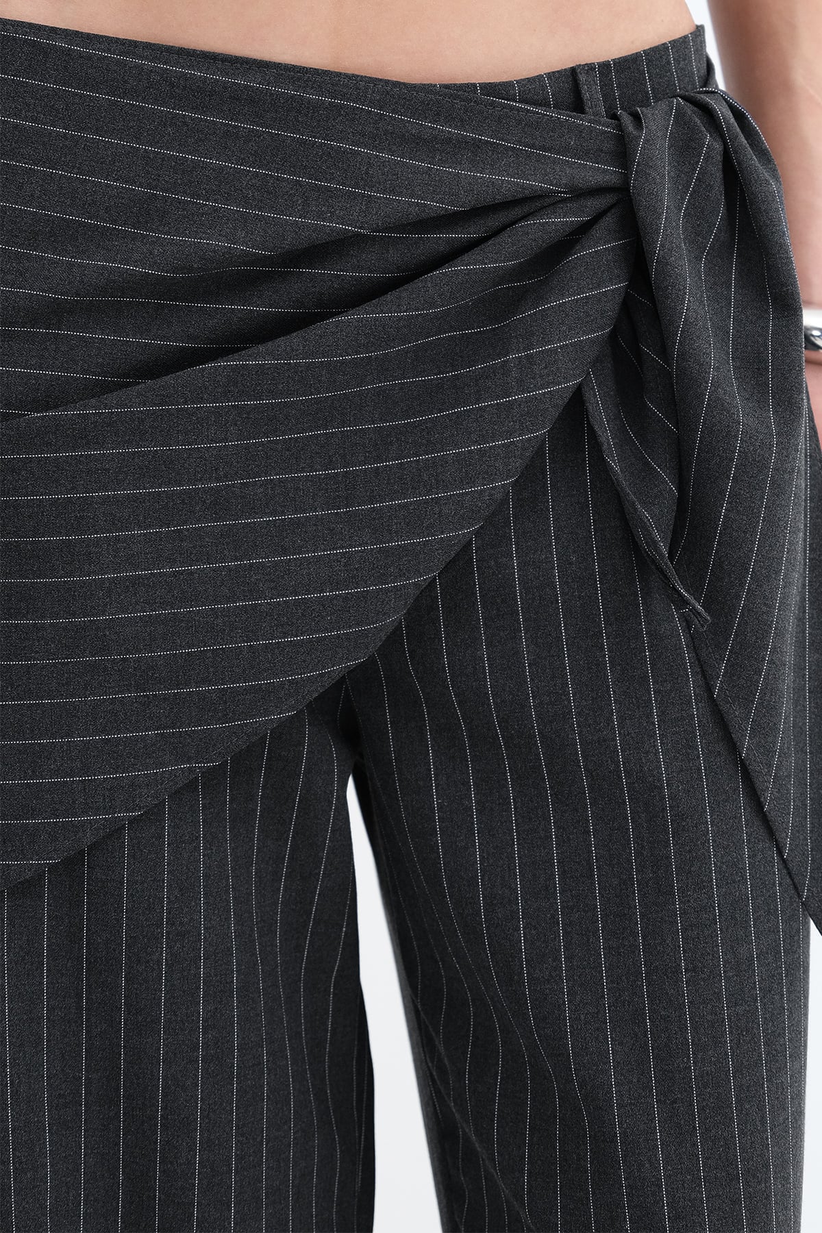 Charcoal_Striped-Wide-Leg-Pants-addax