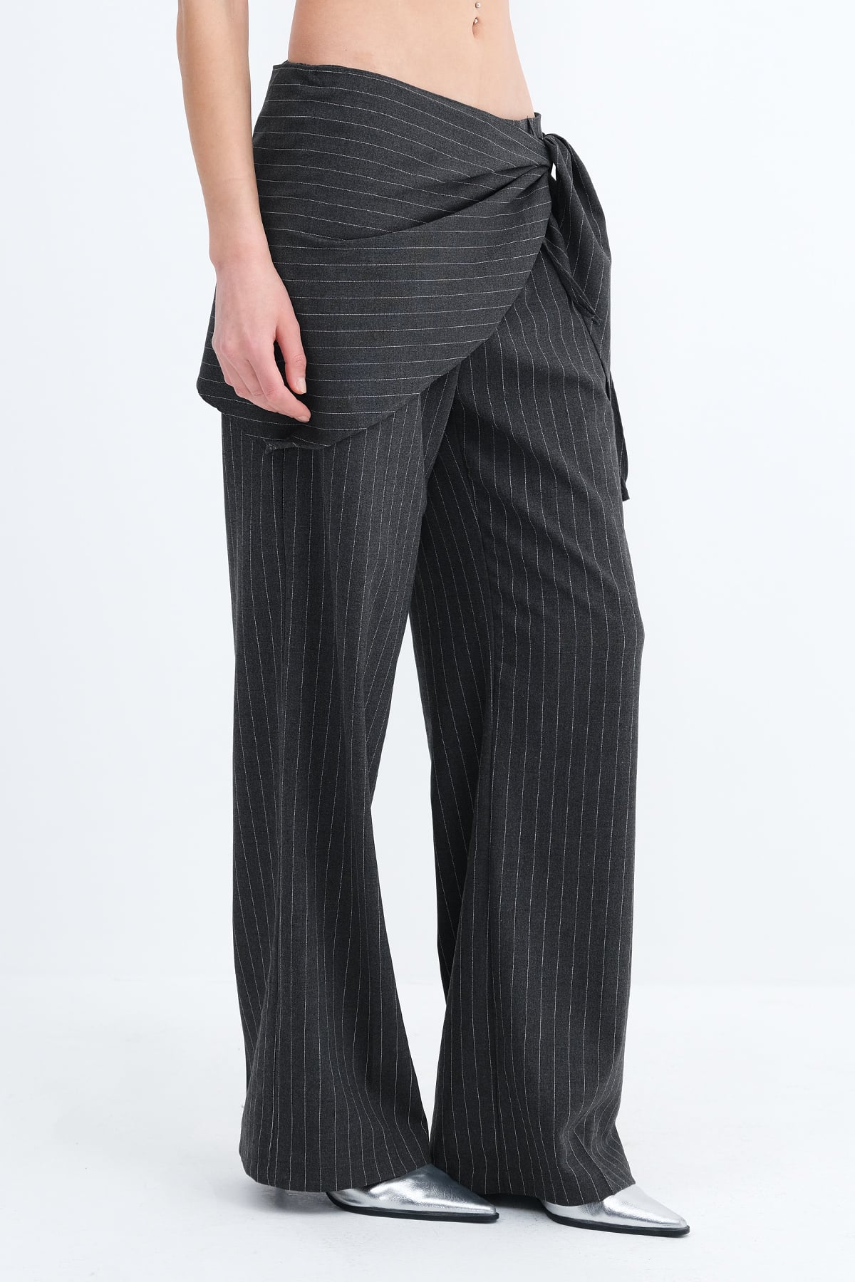 Charcoal_Striped-Wide-Leg-Pants-addax