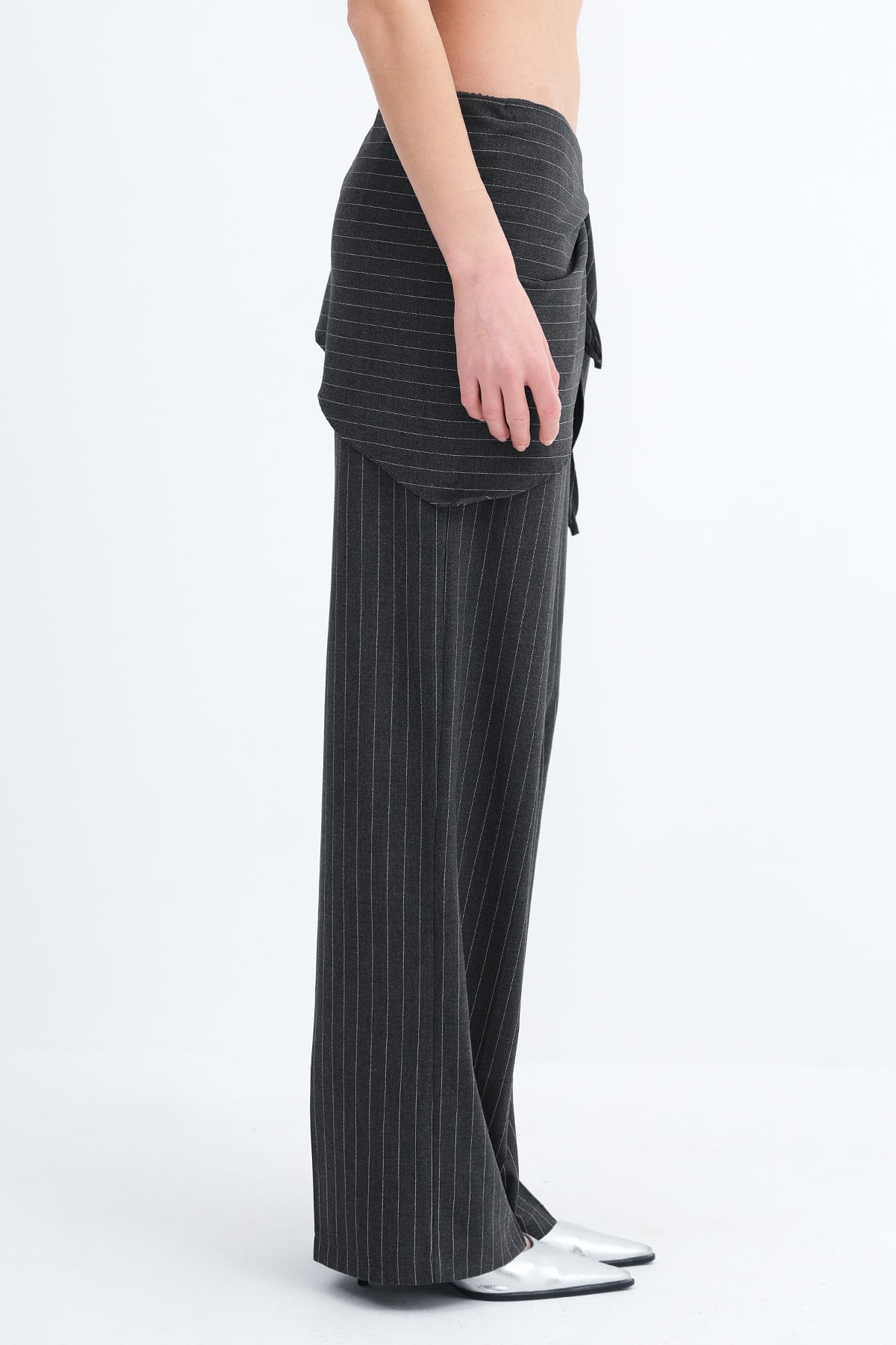 Charcoal_Striped-Wide-Leg-Pants-addax