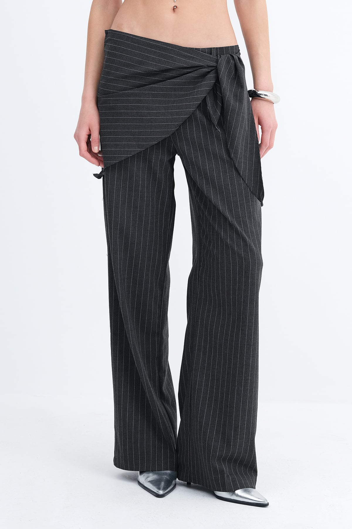 Charcoal_Striped-Wide-Leg-Pants-addax
