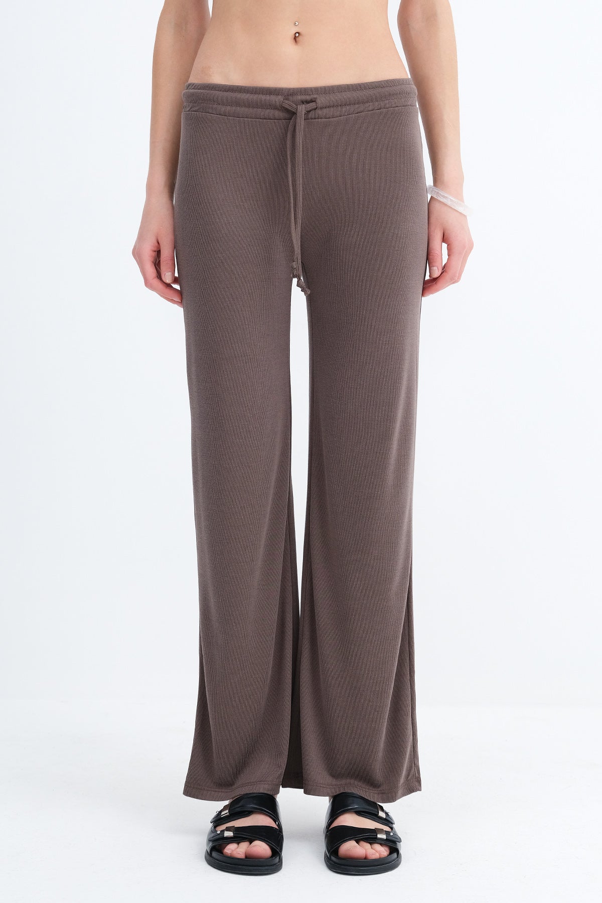 Brown_Elastic-Waist-Modal-Sweatpants-addax