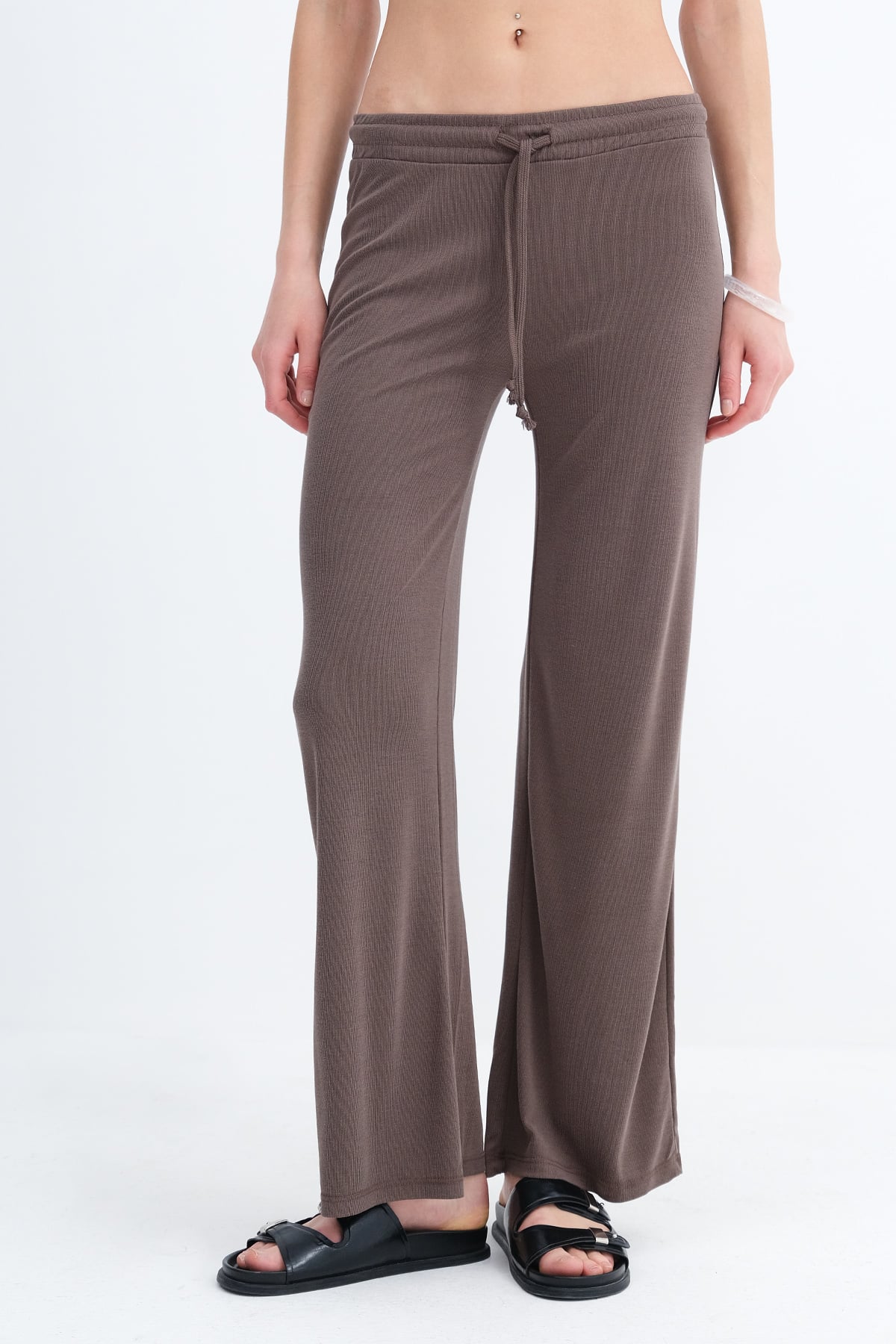 Brown_Elastic-Waist-Modal-Sweatpants-addax