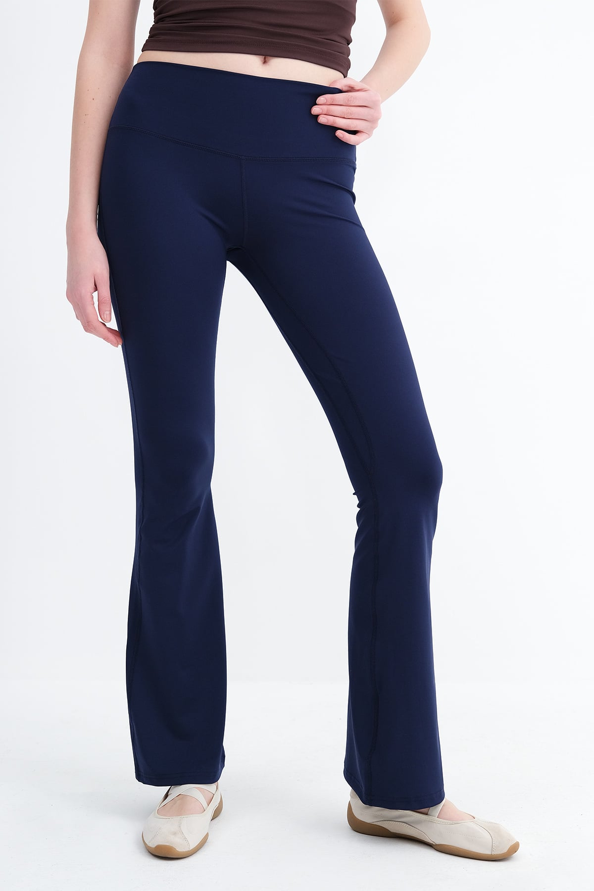 Dark-Night-Blue_Flared-Leggings-addax