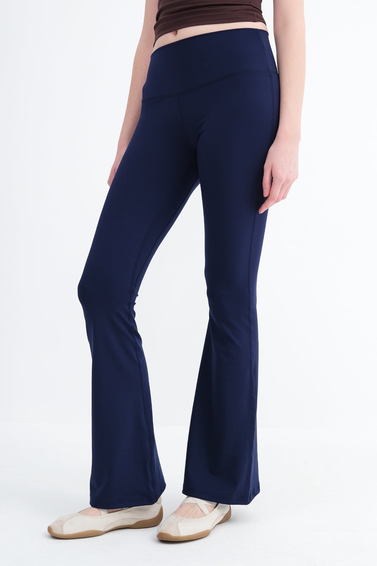 Dark-Night-Blue_Flared-Leggings-addax