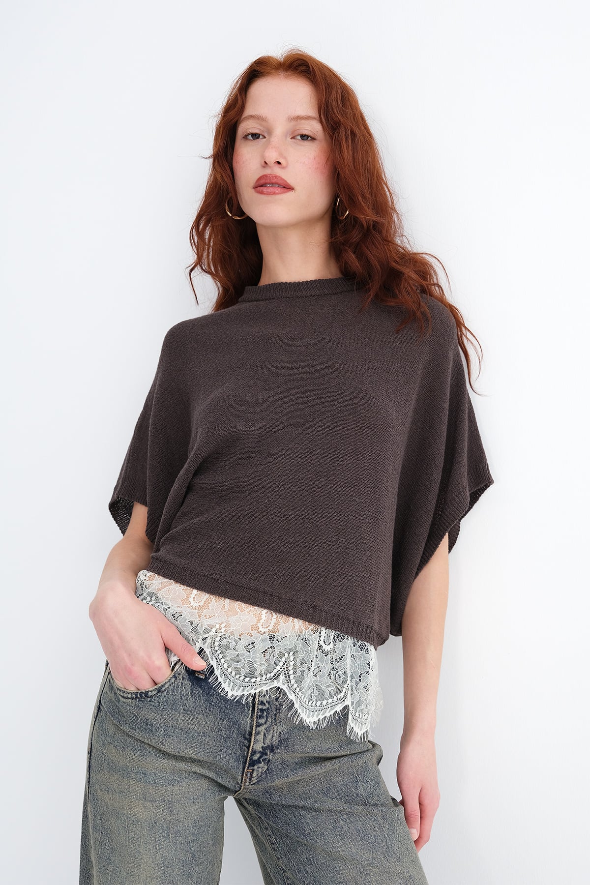 Lace Hem Knitwear