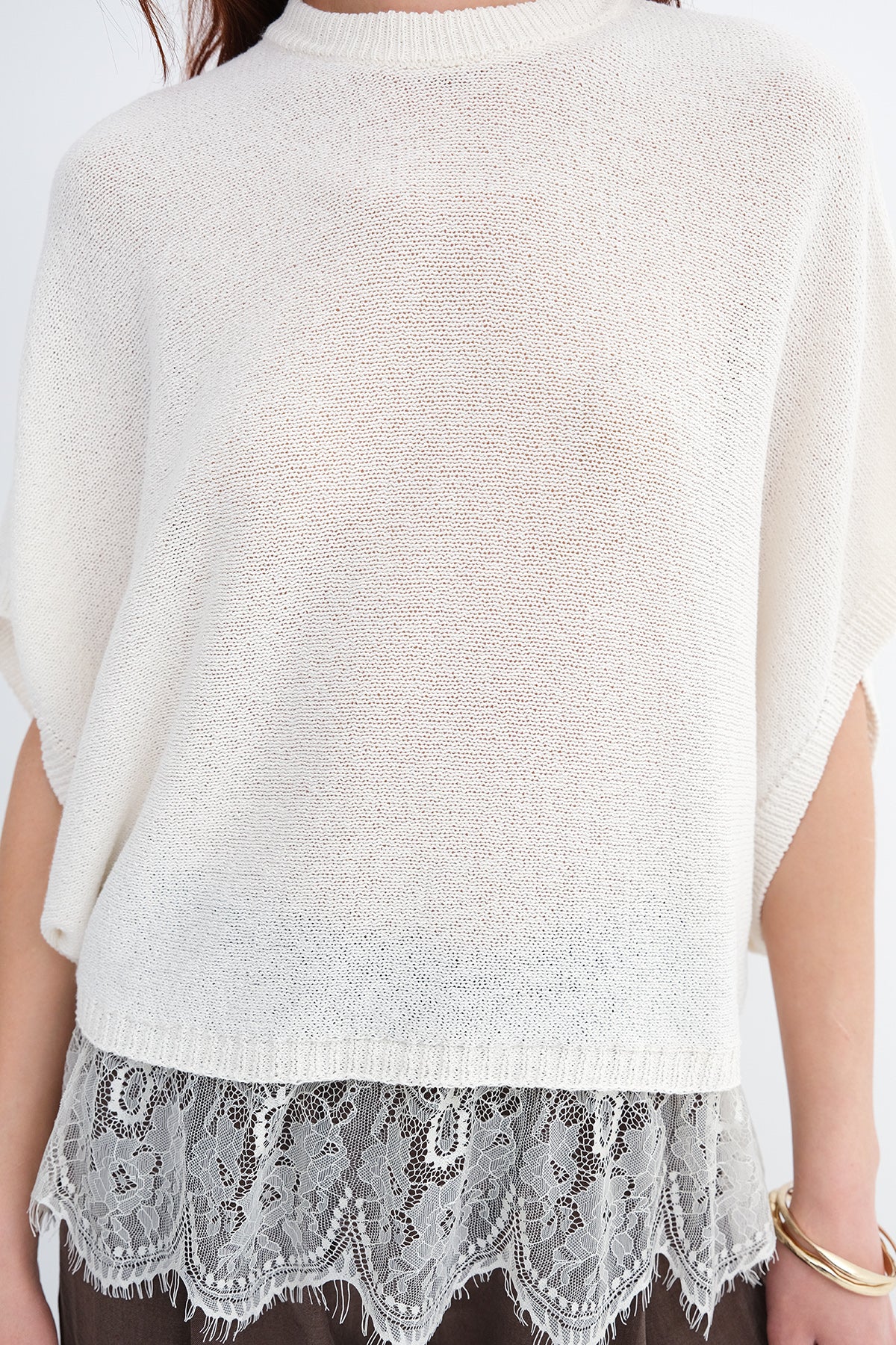 Ecru_Lace-Hem-Knitwear-addax