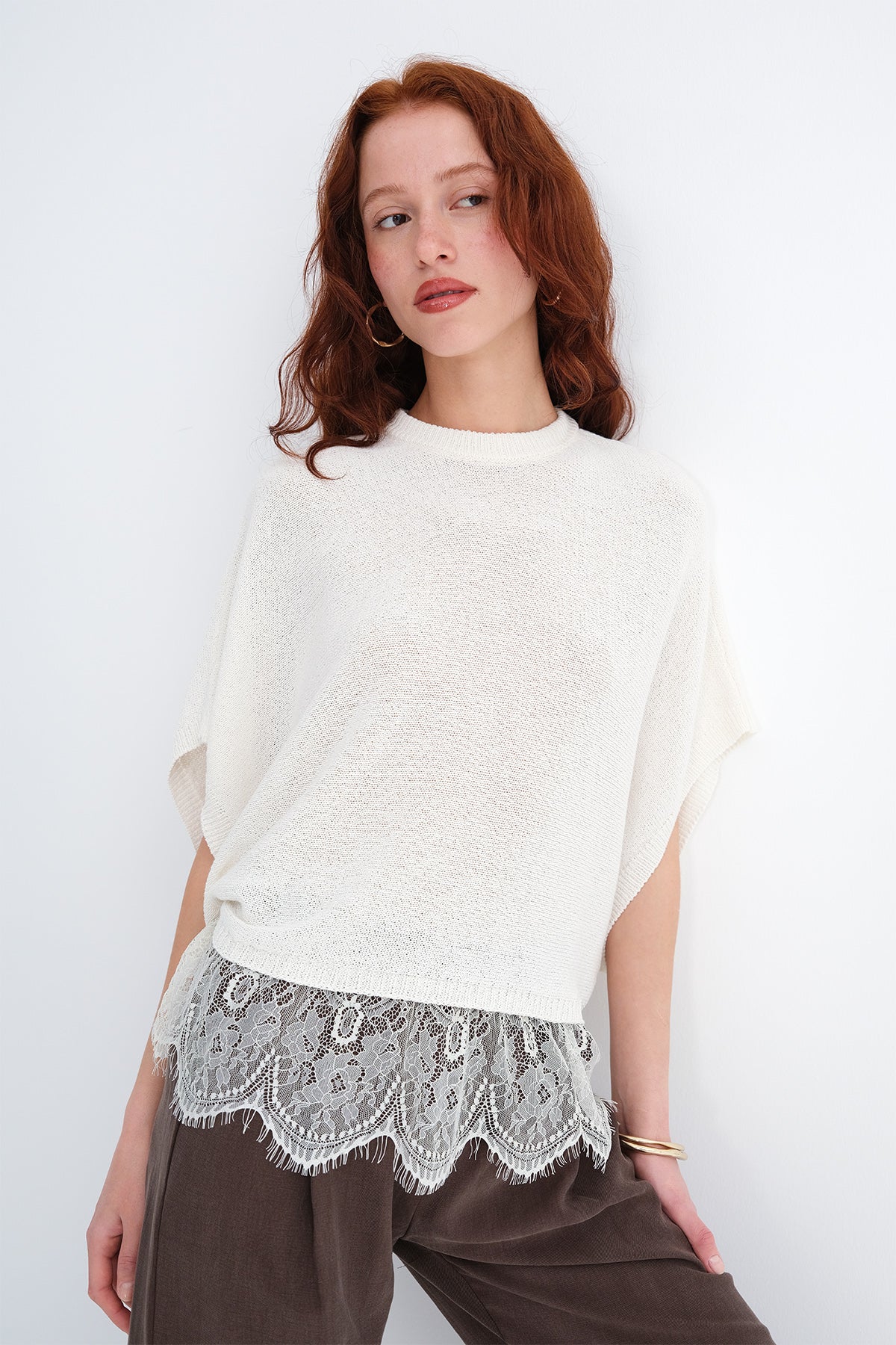 Ecru_Lace-Hem-Knitwear-addax