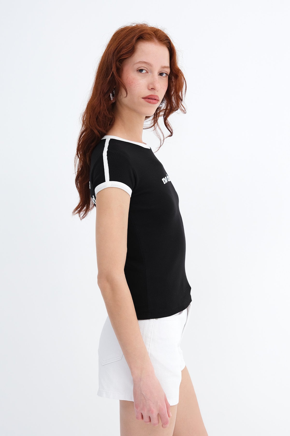 Black_Printed-T-shirt-addax