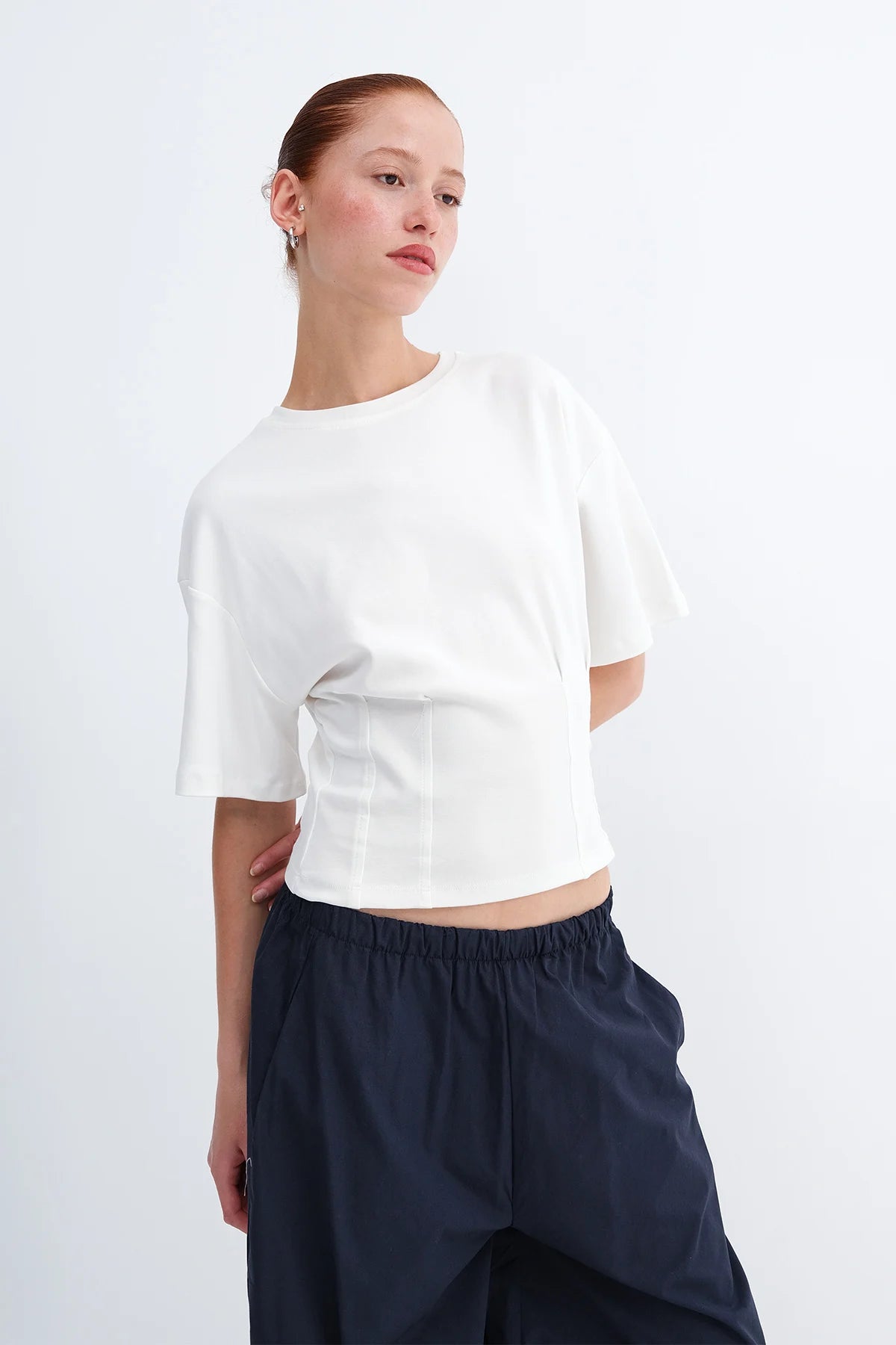 Ecru_Crew-Neck-Basic-T-shirt-addax
