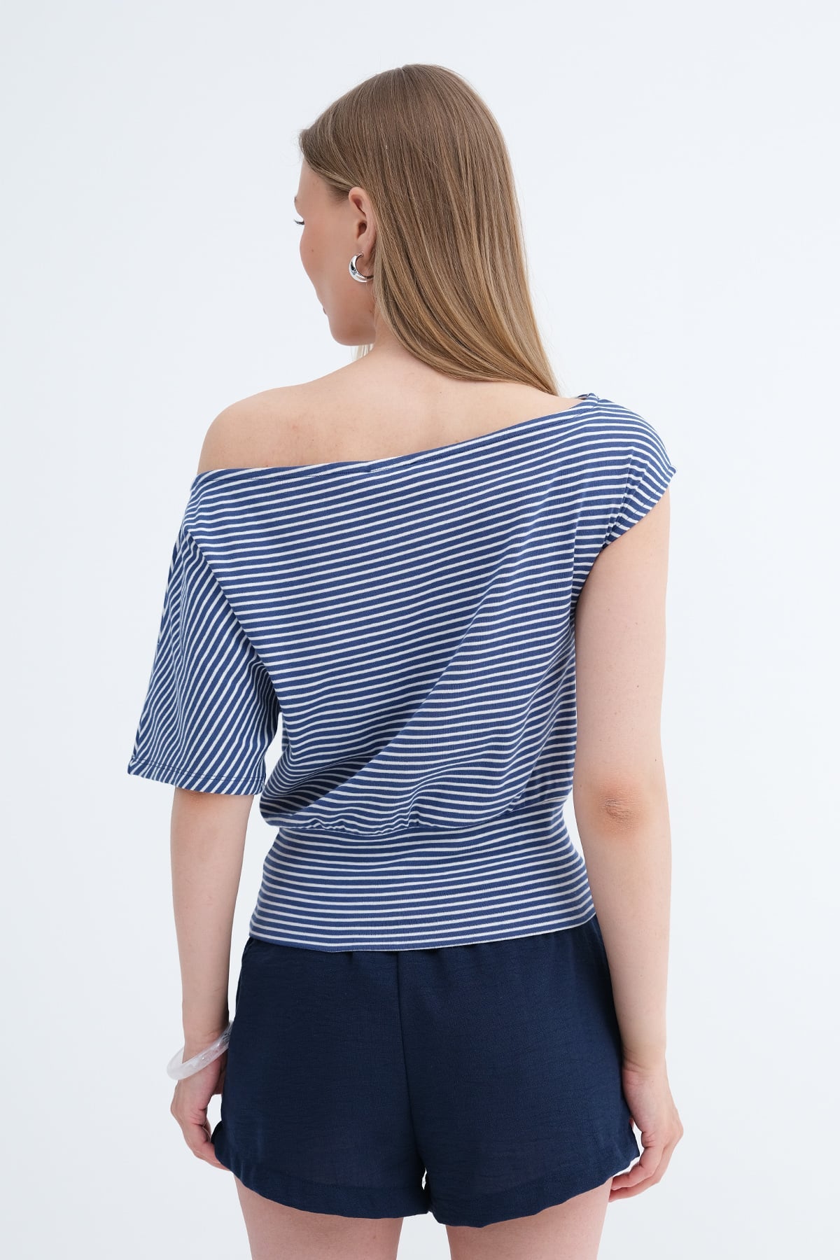 Indigo---Ecru_One-Shoulder-T-shirt-addax