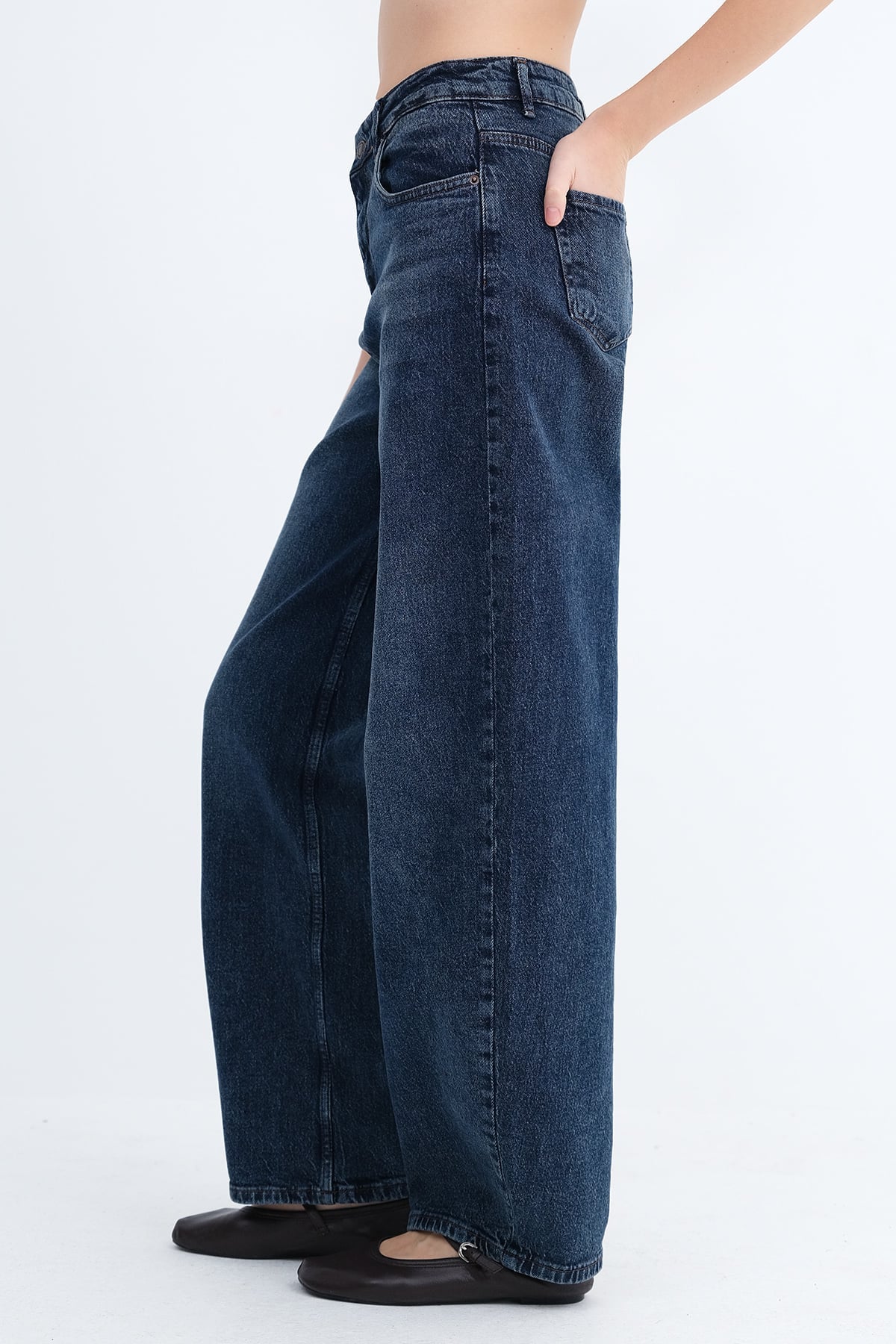 Tint_Baggy-Jeans-addax