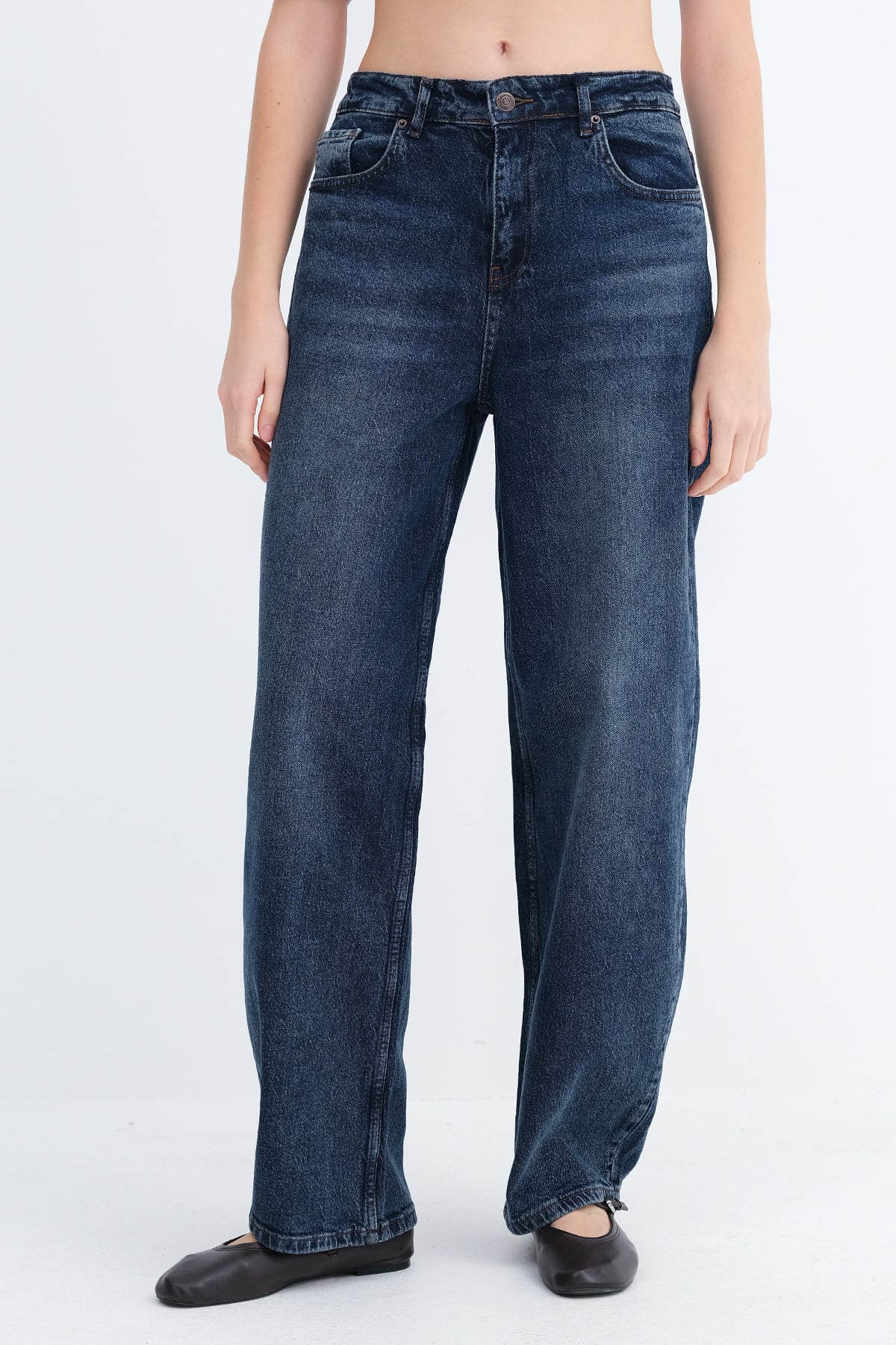 Tint_Baggy-Jeans-addax