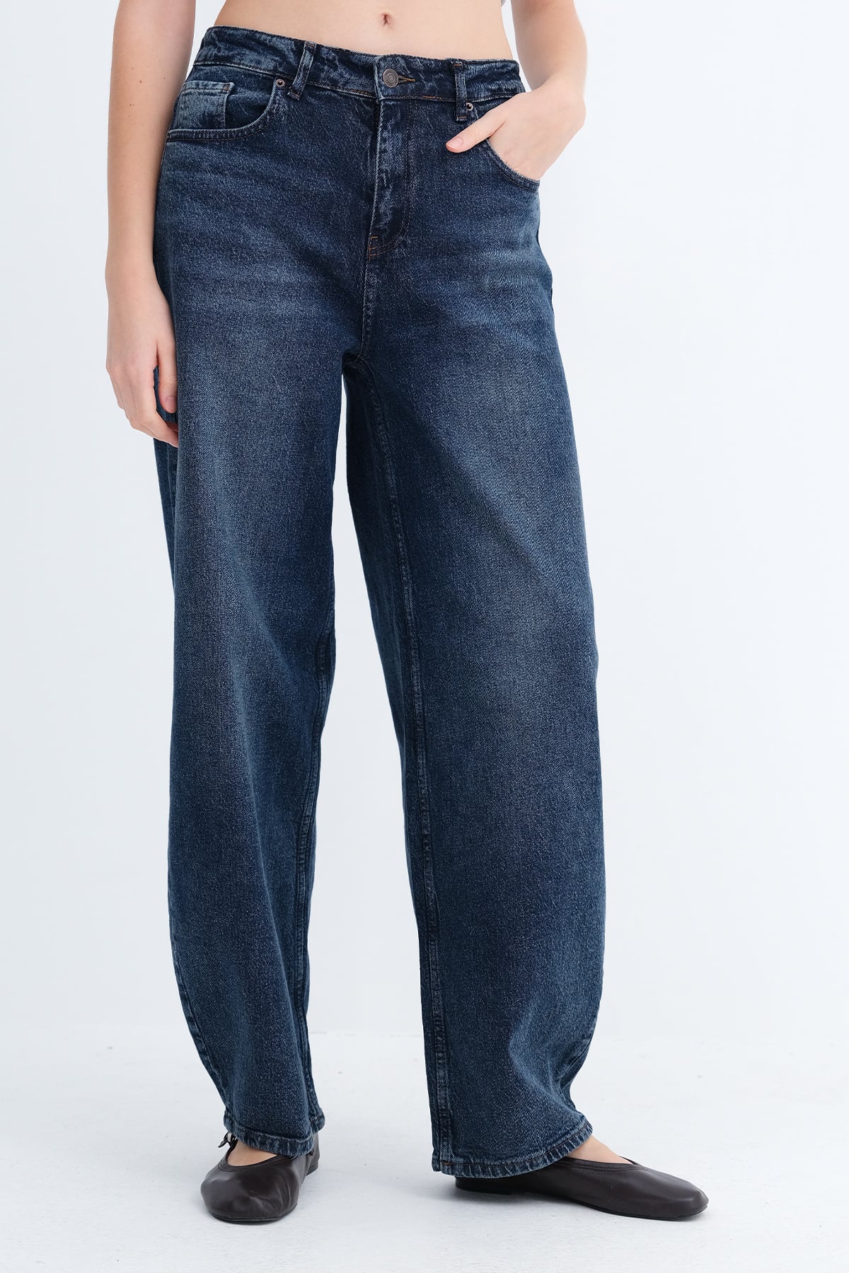 Tint_Baggy-Jeans-addax