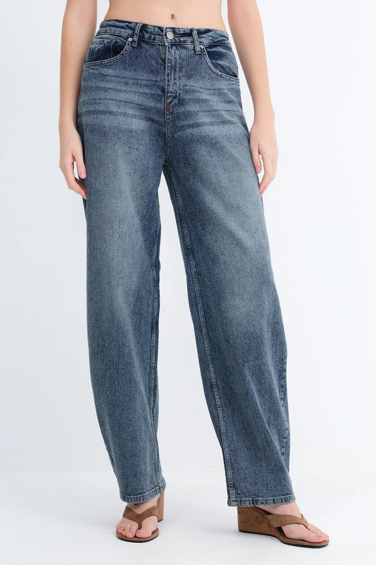 S.Blue_Baggy-Jeans-addax