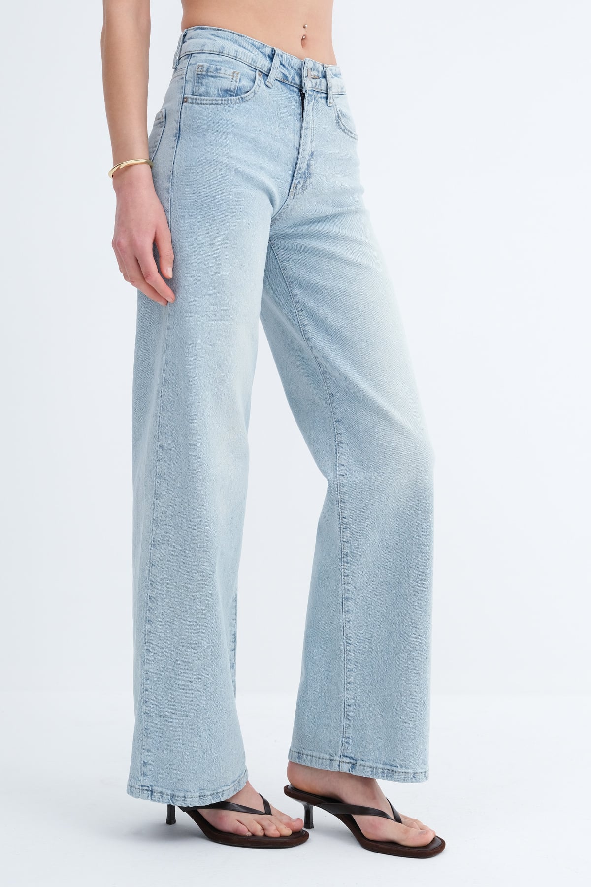N.Ice-blue_Wide-Leg-Jeans-addax