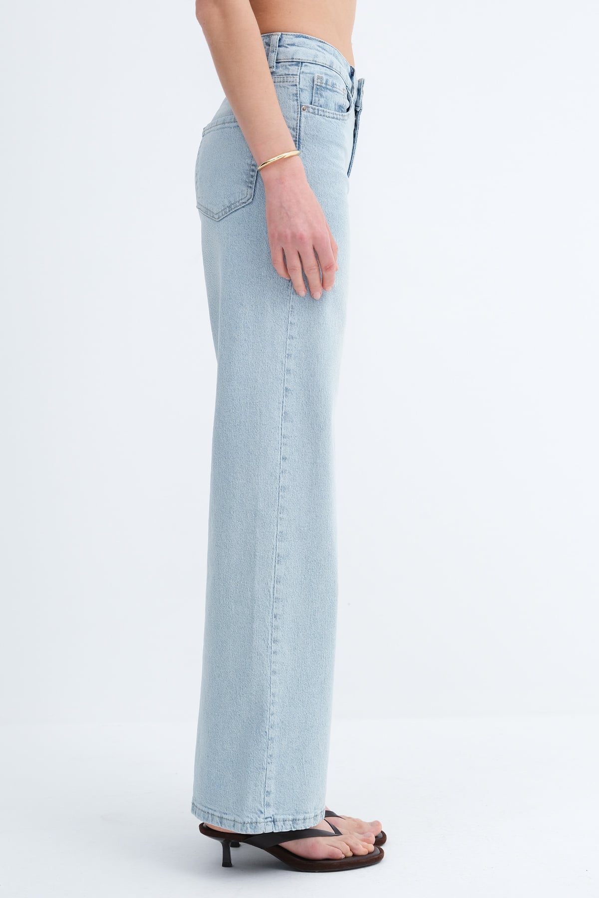 N.Ice-blue_Wide-Leg-Jeans-addax