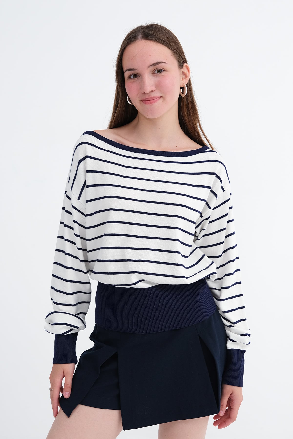 Night-Blue---Ecru_Striped-Knit-Sweater-addax