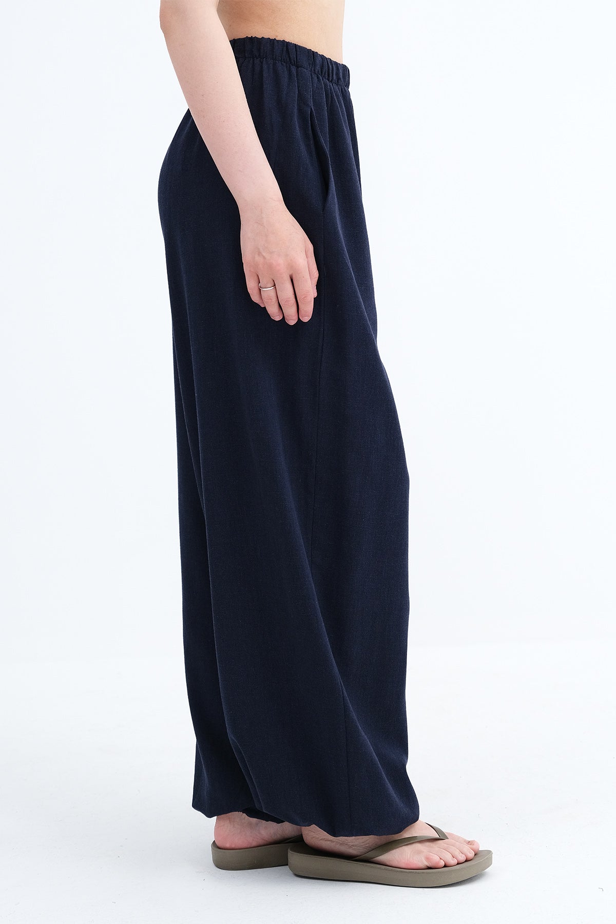 Dark-Night-Blue_Elastic-Waist-Linen-Trousers-addax
