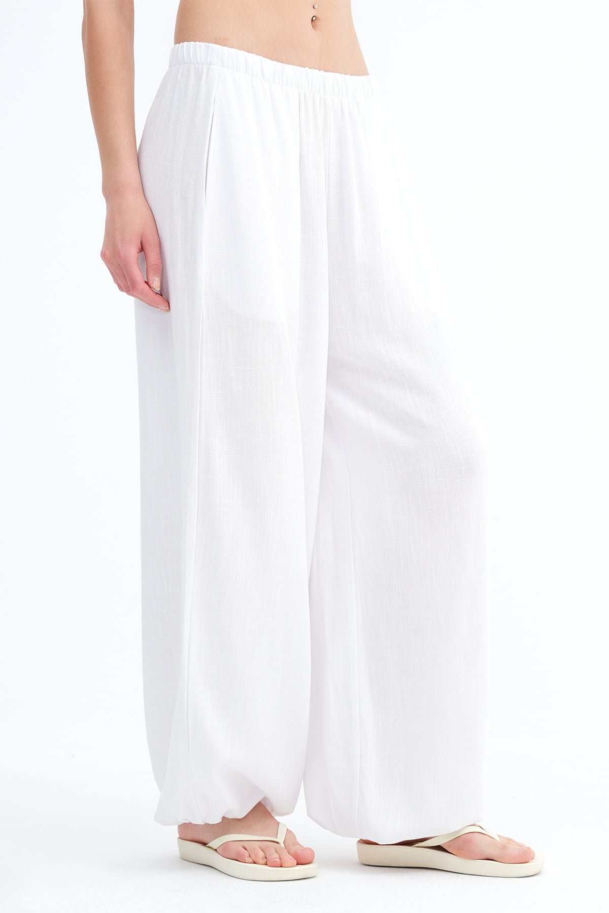 Ecru_Elastic-Waist-Linen-Trousers-addax