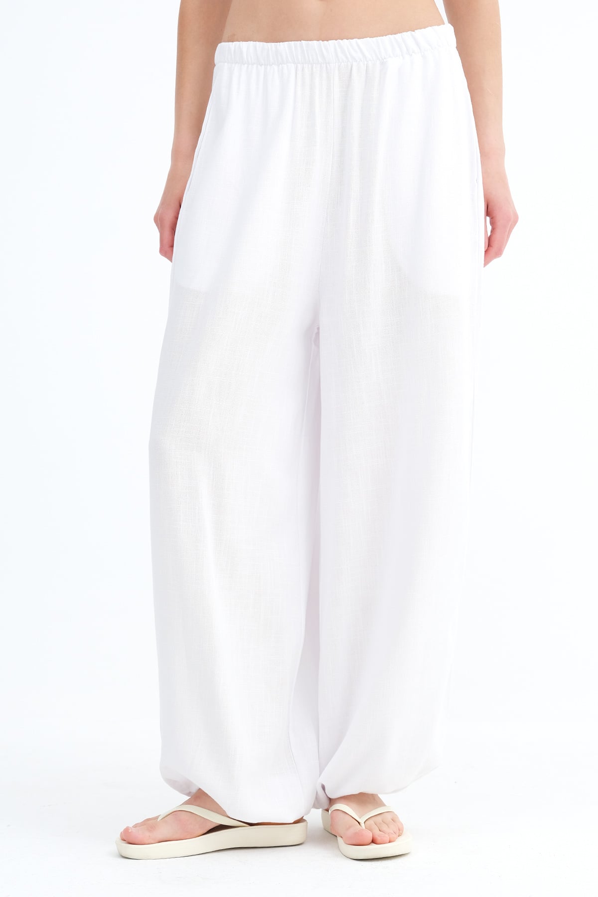 Ecru_Elastic-Waist-Linen-Trousers-addax