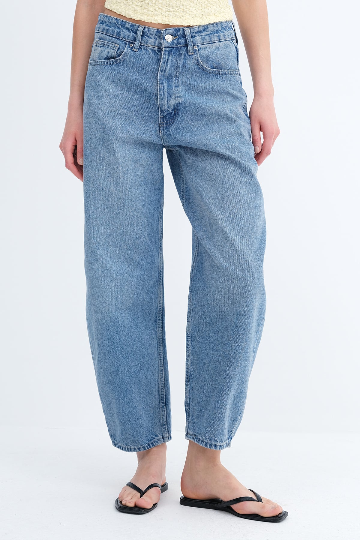 Tint_Baggy-Jeans-addax