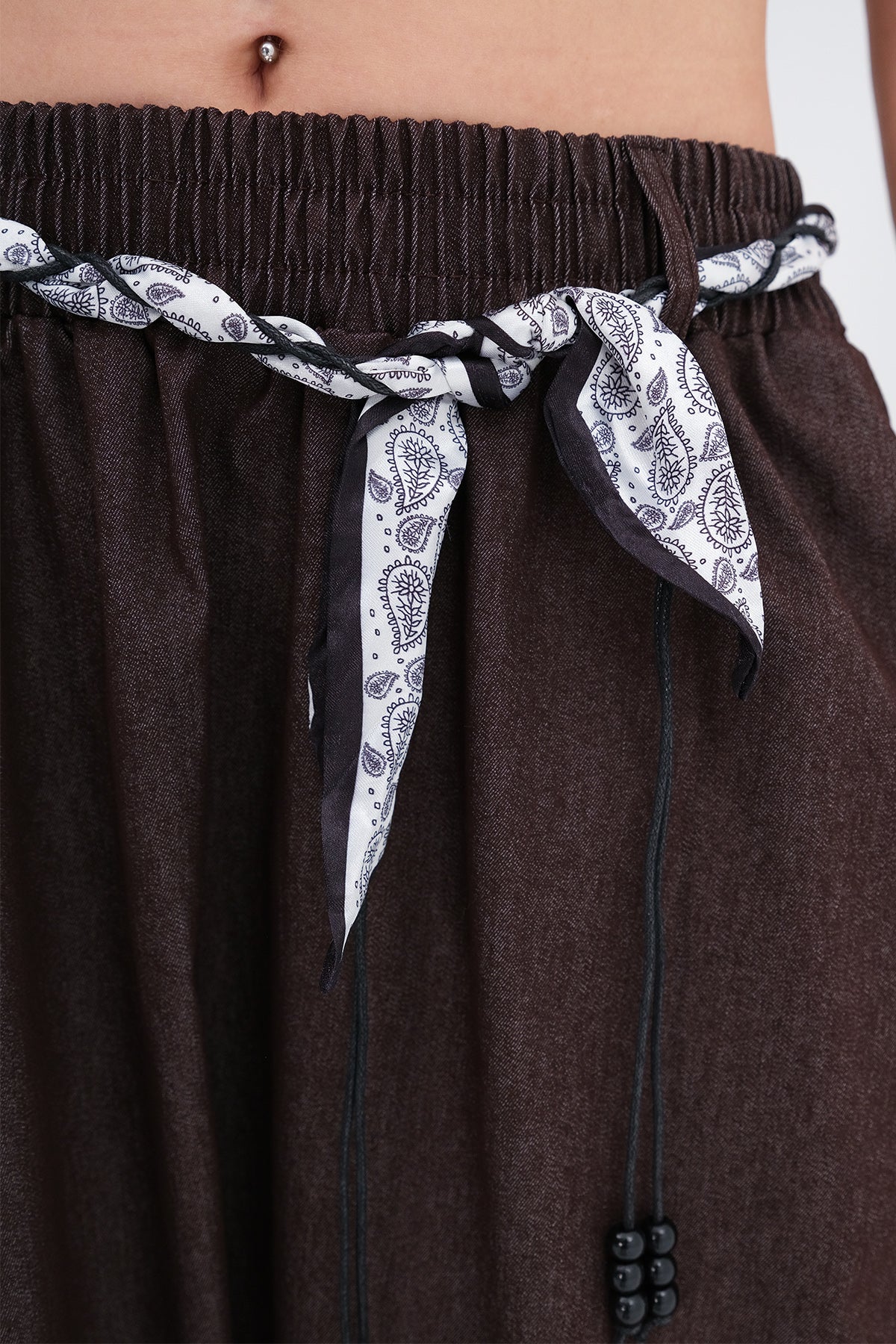 Brown_Scarf-Detail-Long-Skirt-addax