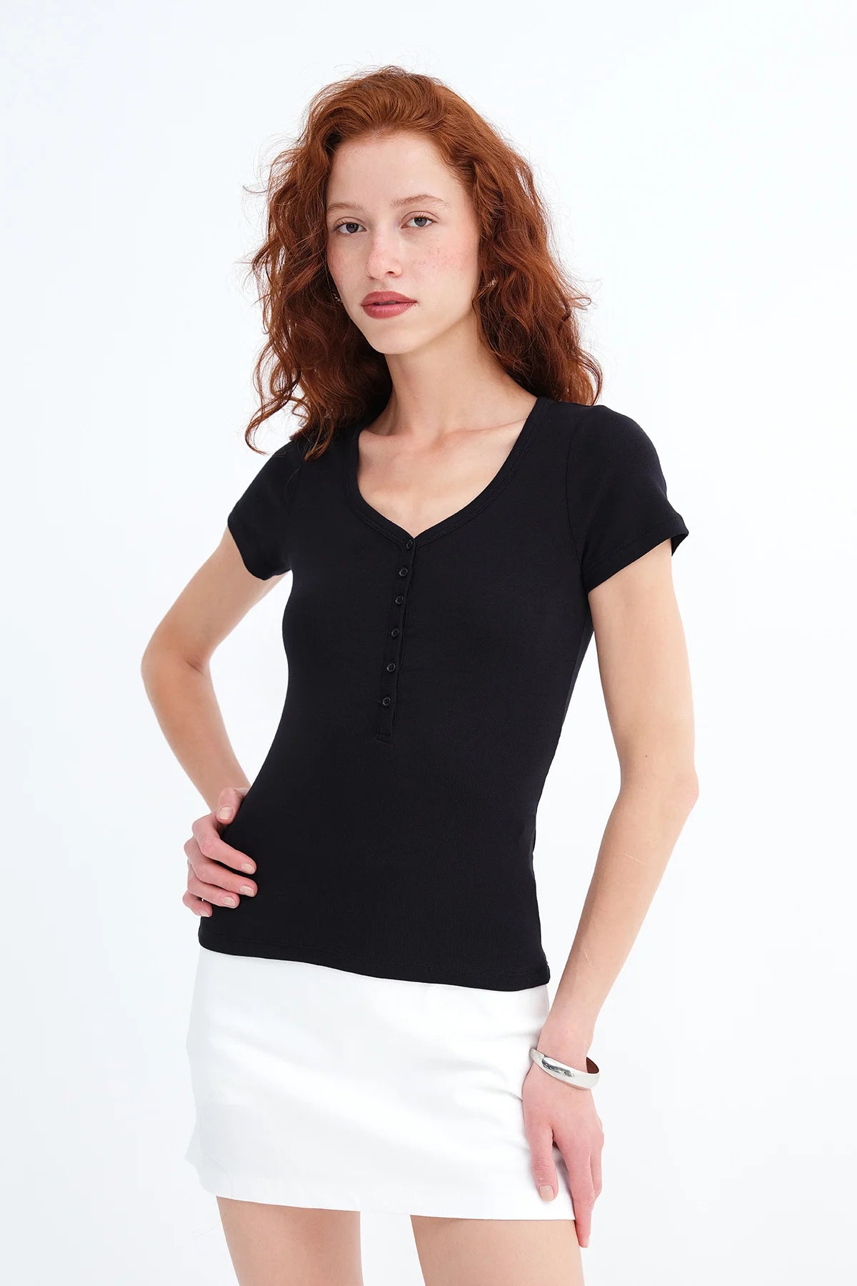 Black_V-Neck-Buttoned-T-shirt-addax
