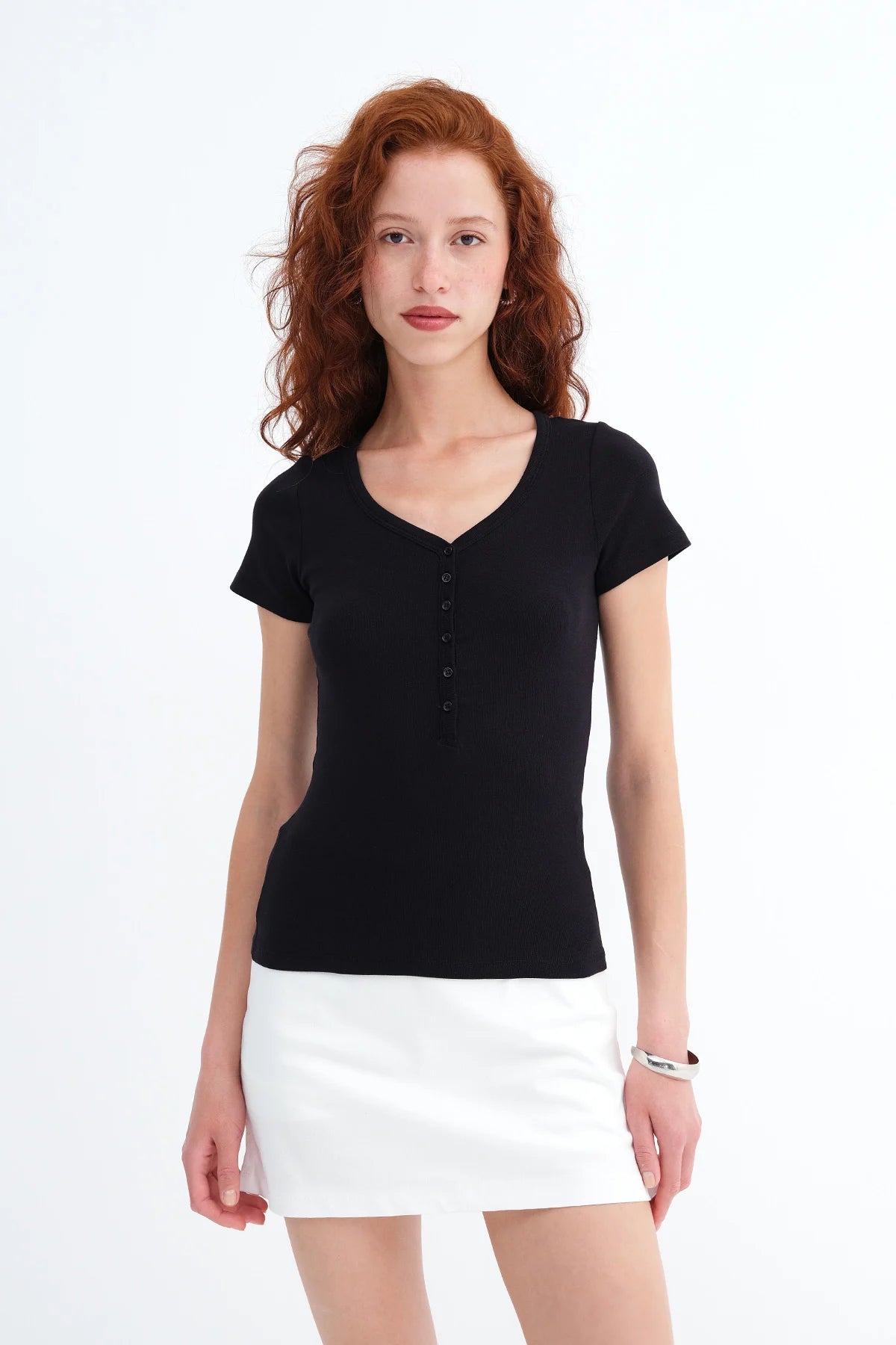 Black_V-Neck-Buttoned-T-shirt-addax