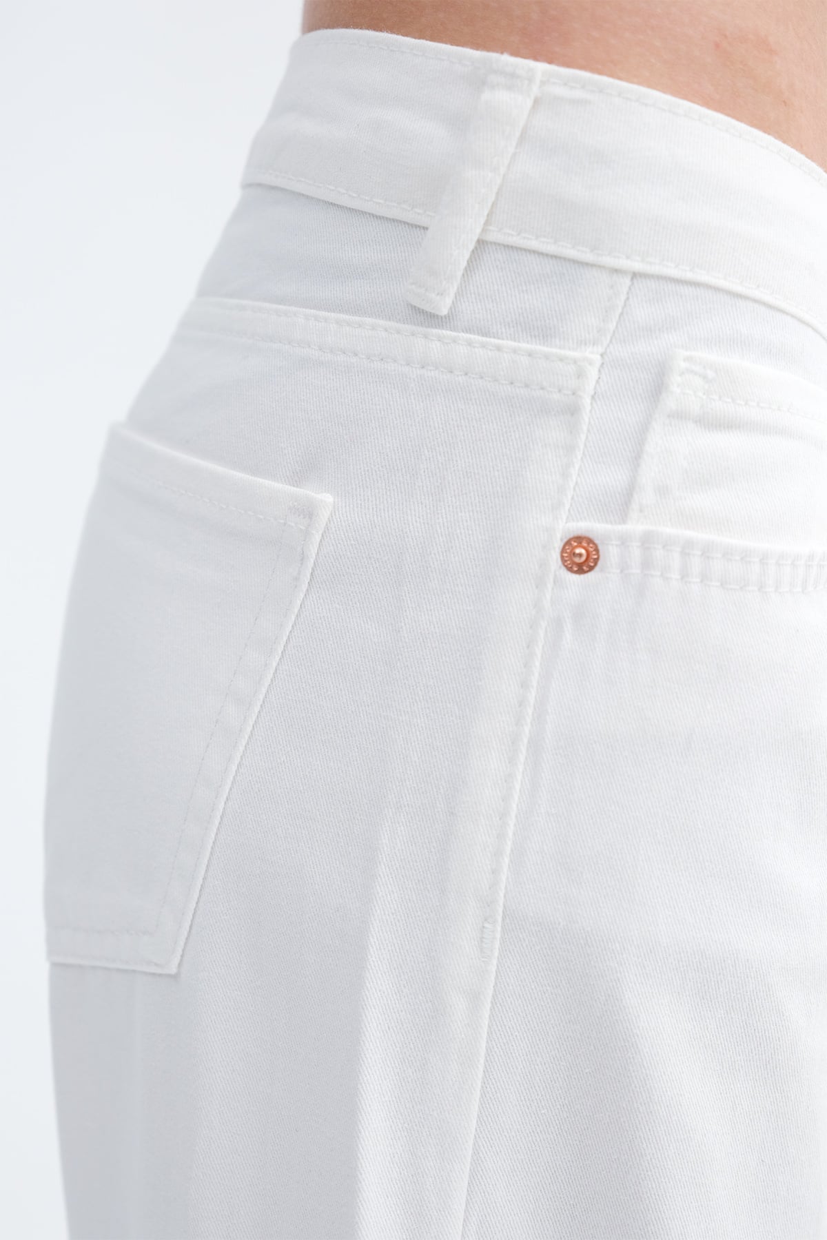White_Wide-Leg-Jeans-addax